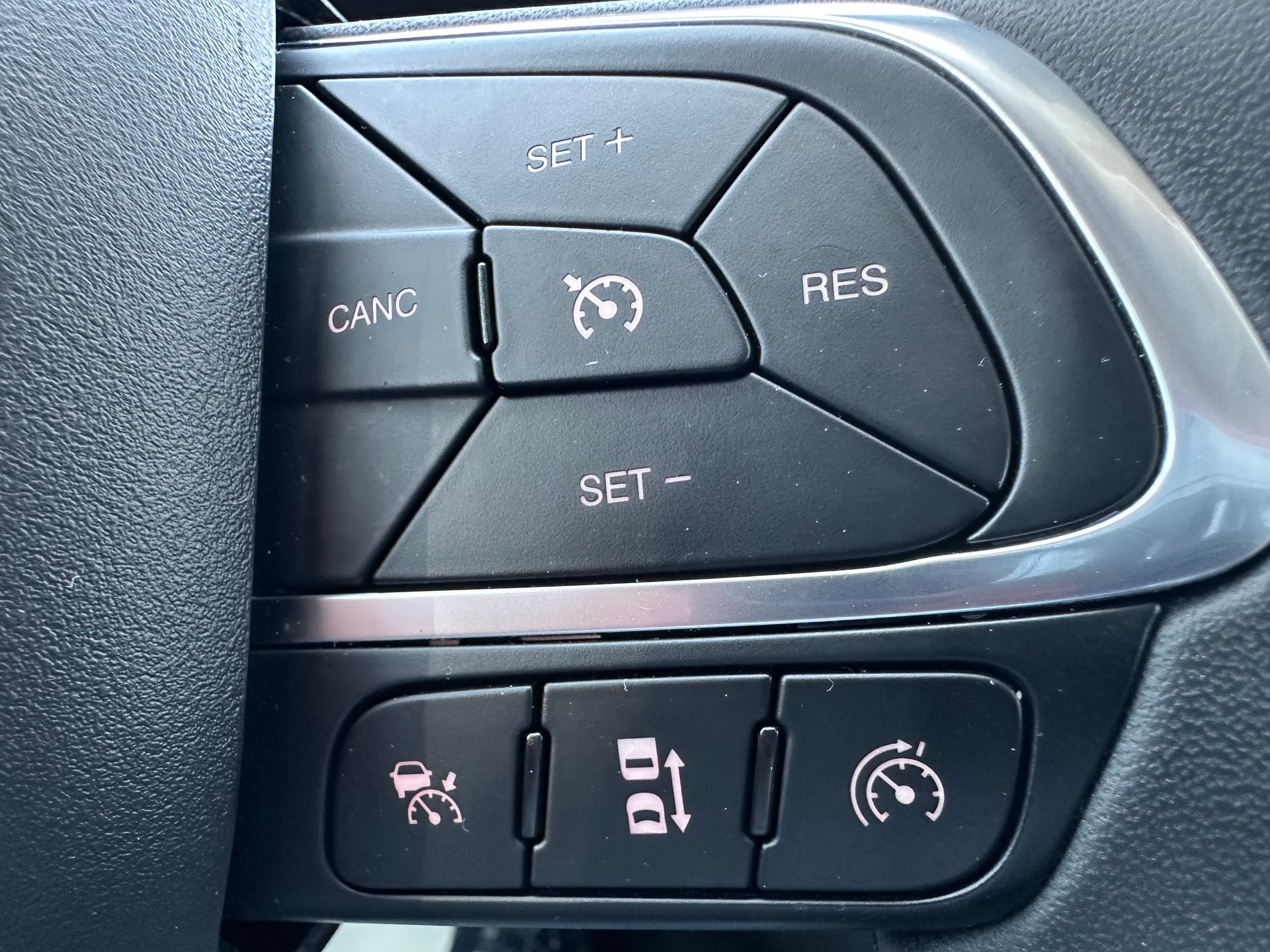 FIAT Tipo 1.6MJ Station Wagon Lounge DCT-image-20