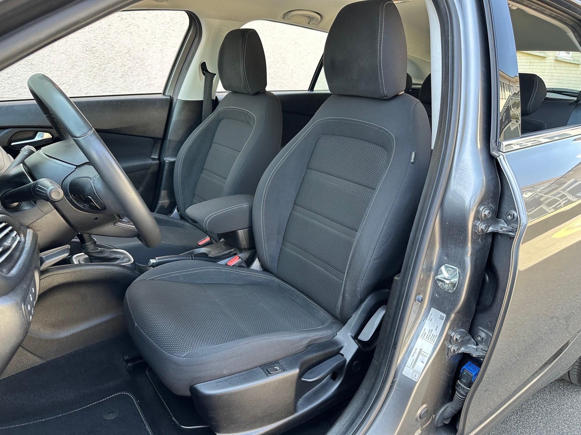 FIAT Tipo 1.6MJ Station Wagon Lounge DCT-image-12