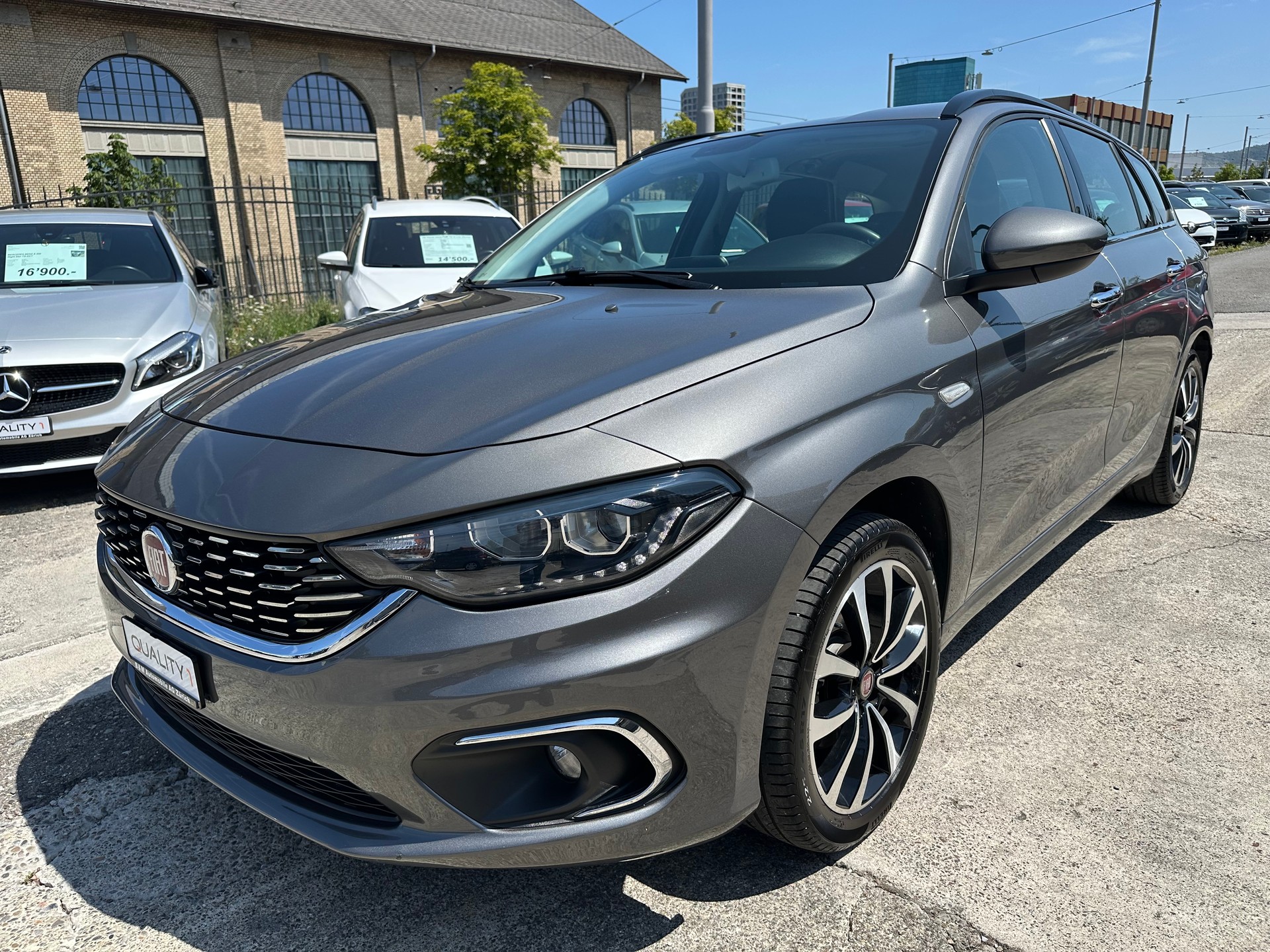 FIAT Tipo 1.6MJ Station Wagon Lounge DCT-image-0