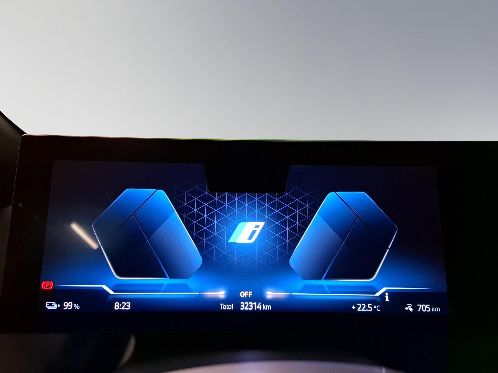 BMW iX xDrive50-image-6