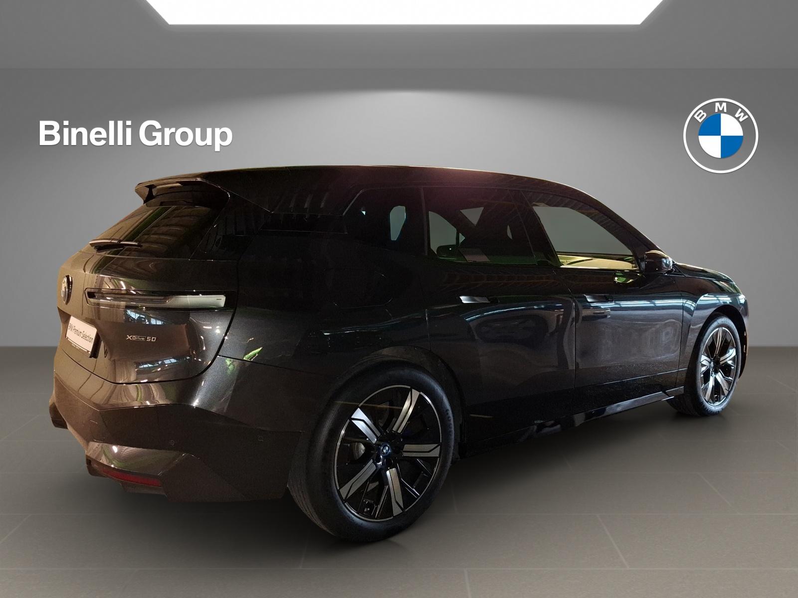 BMW iX xDrive50-image-16