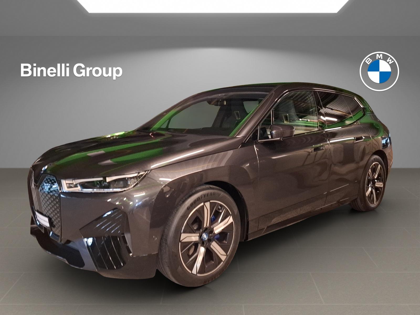 BMW iX xDrive50-image-0