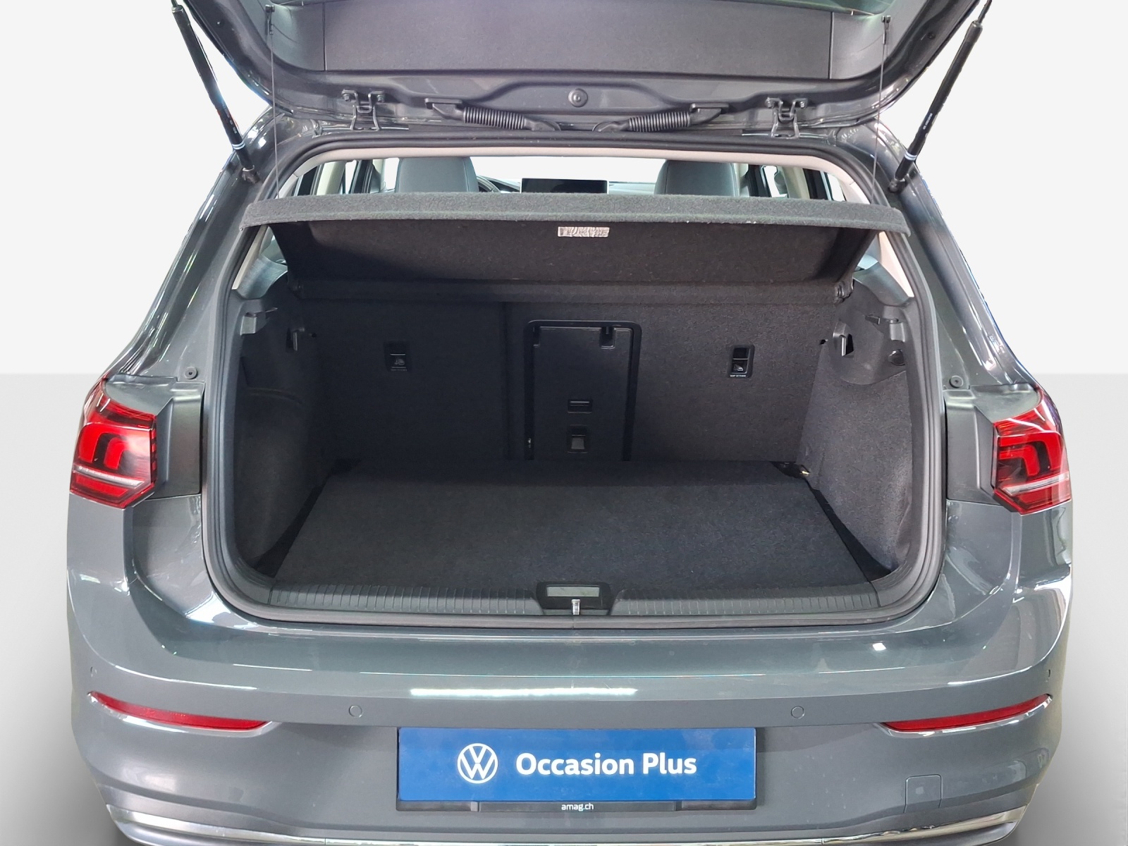 VW Golf 1.5 e TSI mHEV Style DSG-image-12