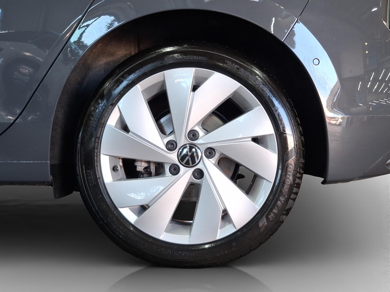 VW Golf 1.5 e TSI mHEV Style DSG-image-13