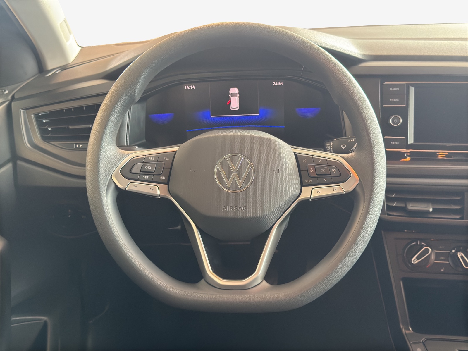 VW Polo 1.0 TSI Basis-image-5