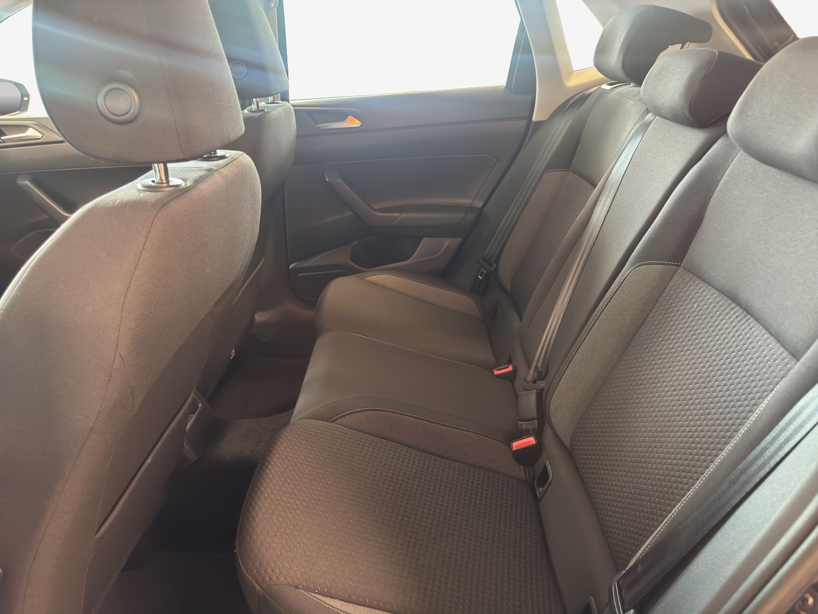 VW Polo 1.0 TSI Basis-image-7