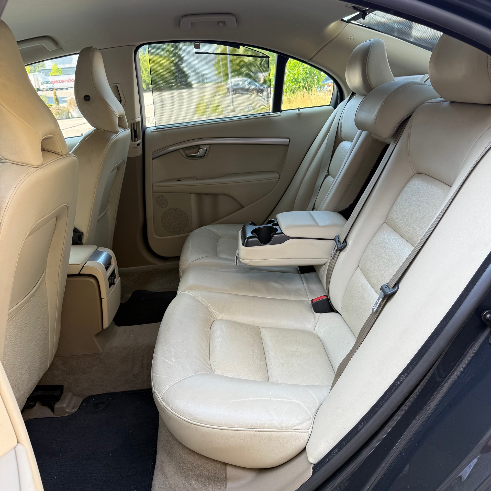VOLVO S80 T4 Summum Powershift Swiss-image-13