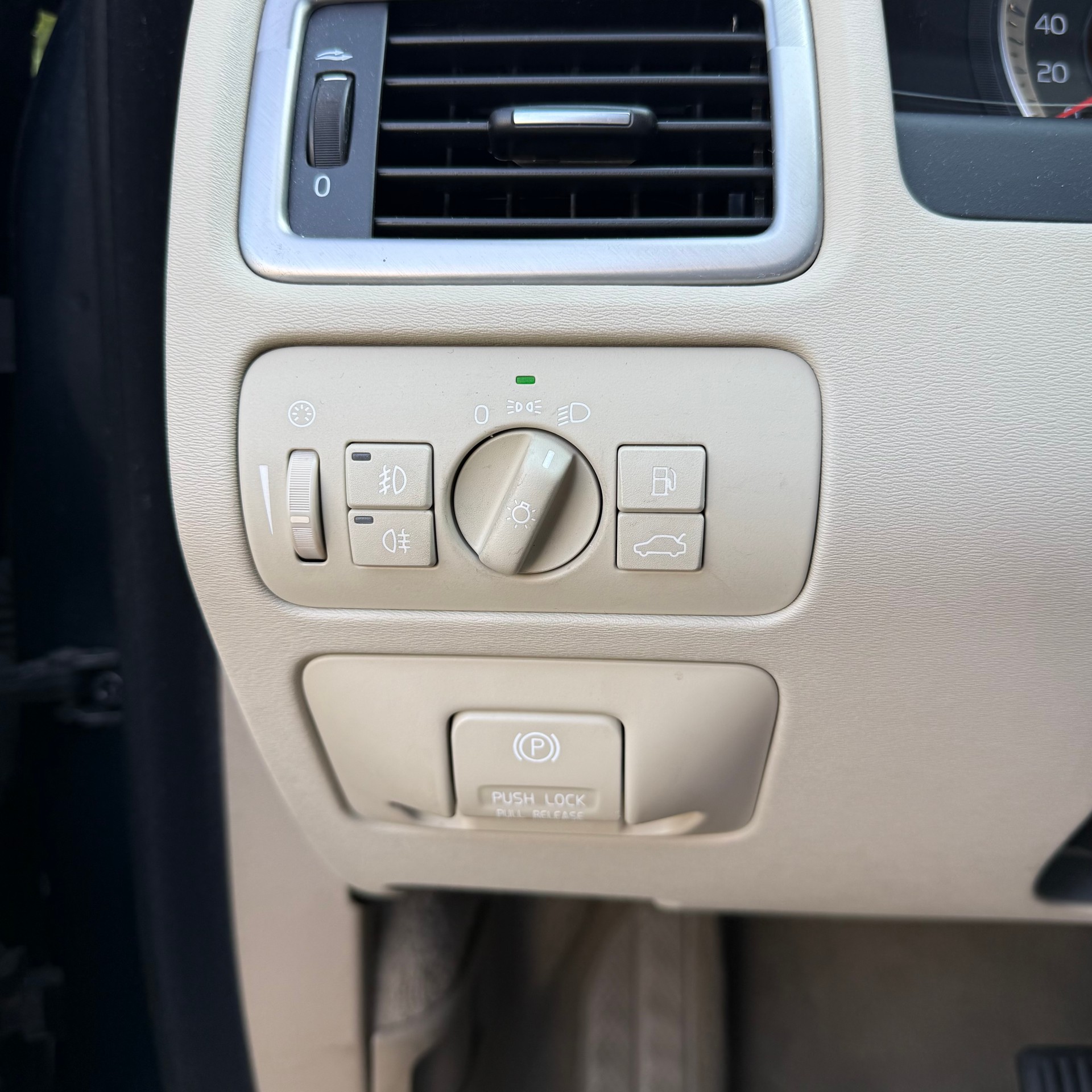 VOLVO S80 T4 Summum Powershift Swiss-image-21