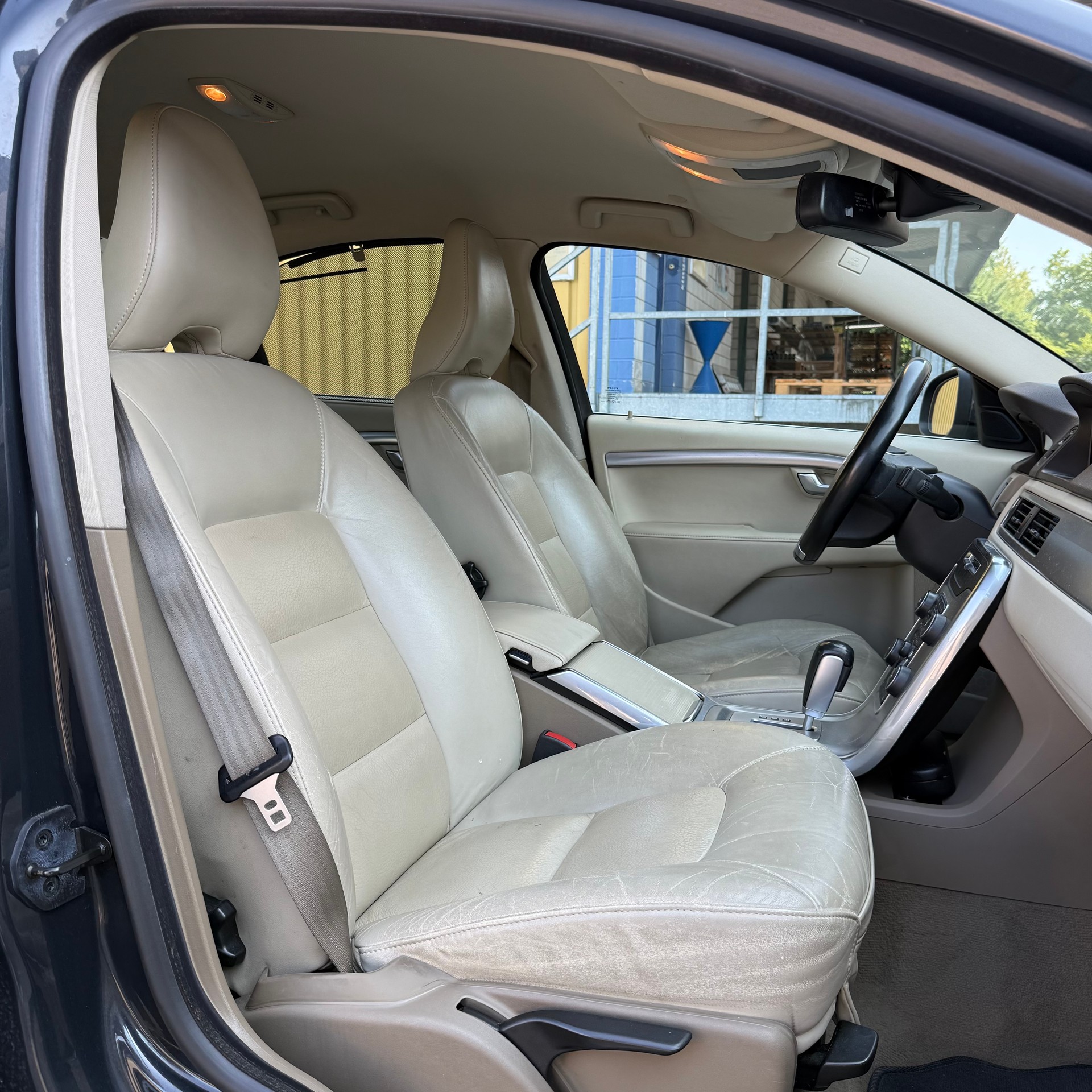 VOLVO S80 T4 Summum Powershift Swiss-image-16