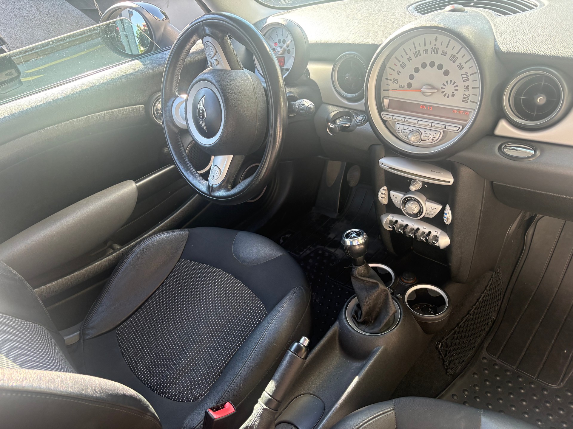 MINI Cooper-image-5