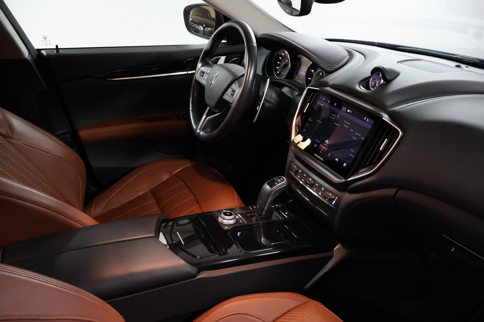 MASERATI Ghibli 2.0 Hybrid GranLusso Automatica-image-8