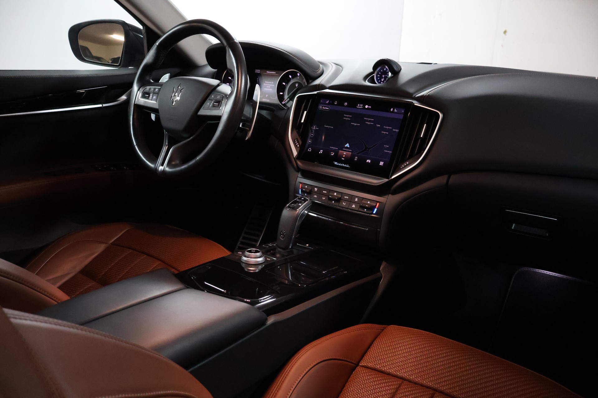 MASERATI Ghibli 2.0 Hybrid GranLusso Automatica-image-16