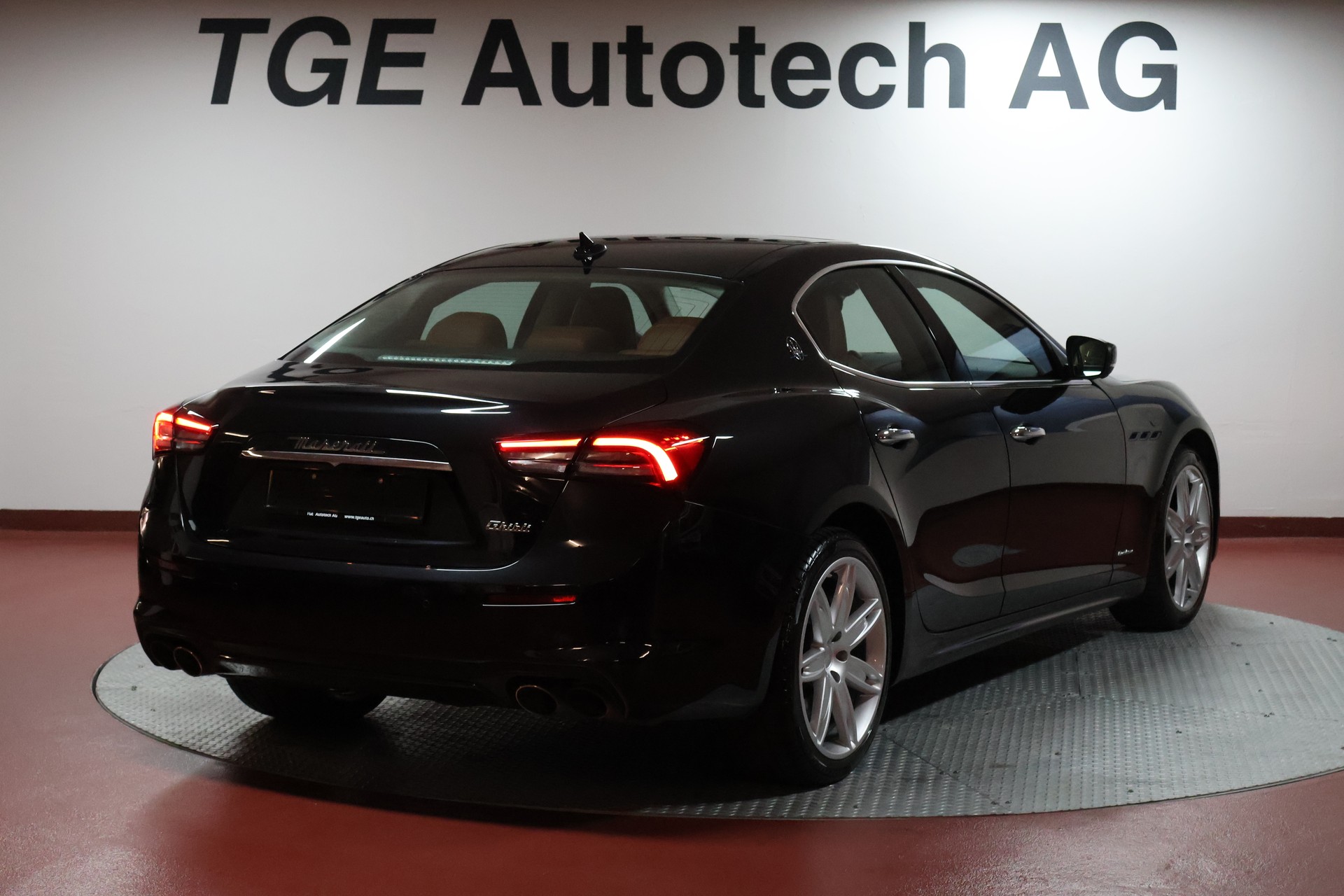 MASERATI Ghibli 2.0 Hybrid GranLusso Automatica-image-18