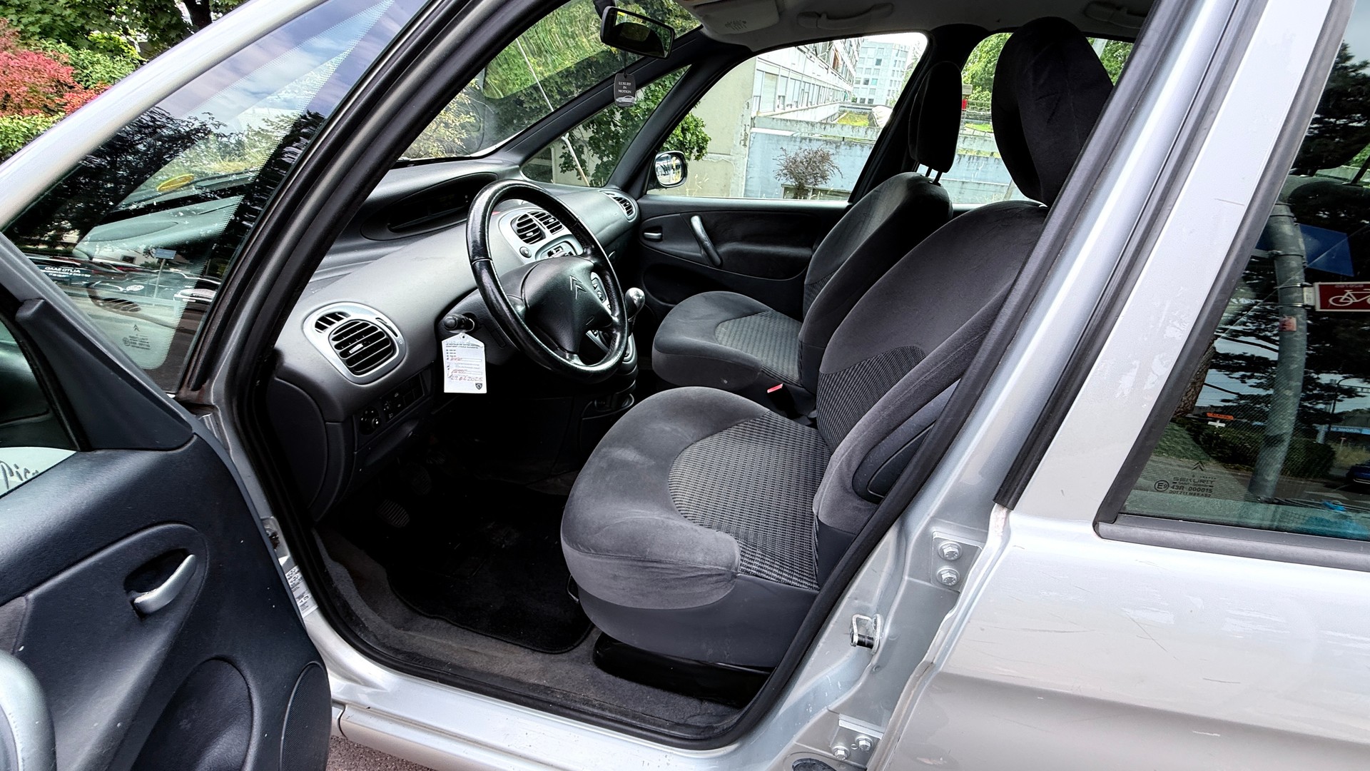 CITROEN Xsara Picasso 1.6i 16V Exclusive-image-7