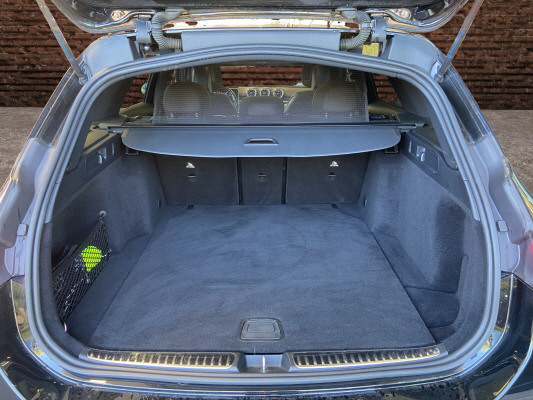 MERCEDES-BENZ C 220 d T 4M AMG Line-image-6