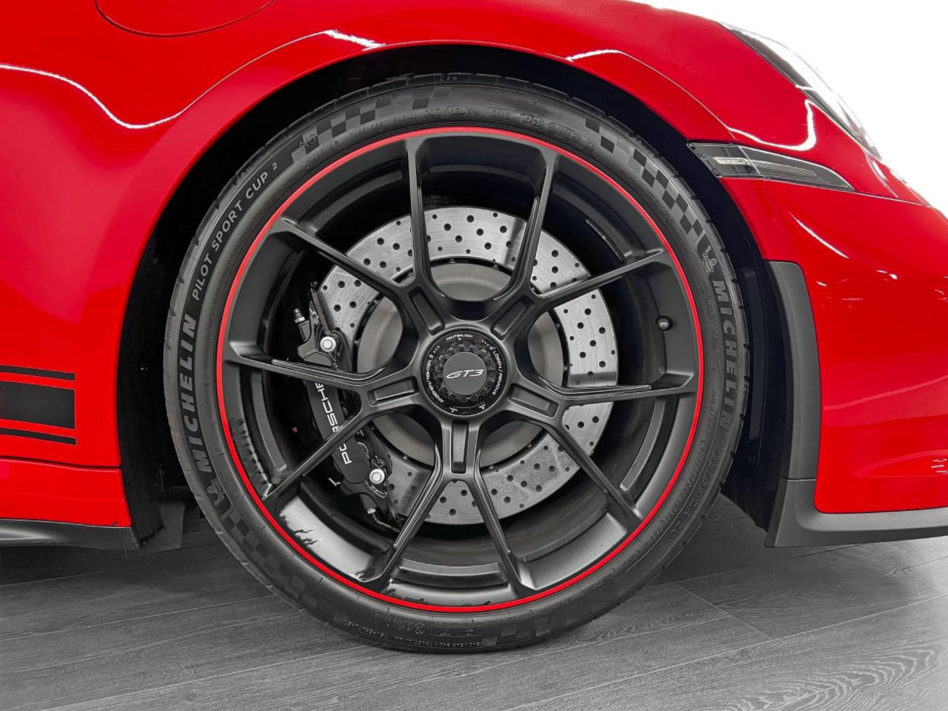 PORSCHE 911 GT3-image-10