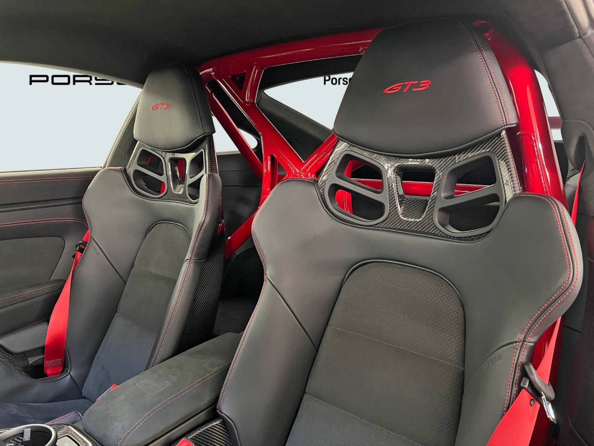 PORSCHE 911 GT3-image-4