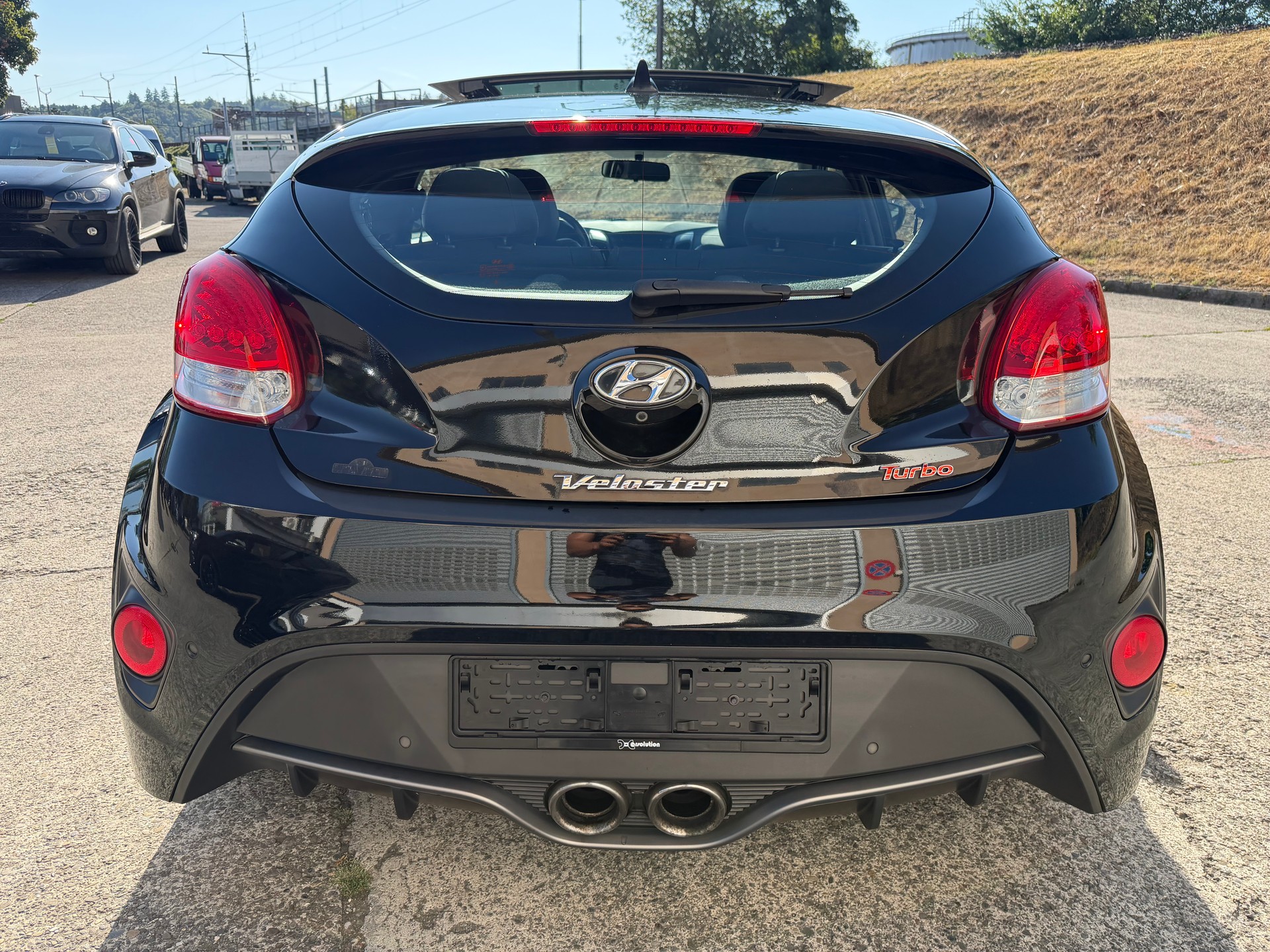 HYUNDAI Veloster 1.6 Turbo GDI Automatic-image-3