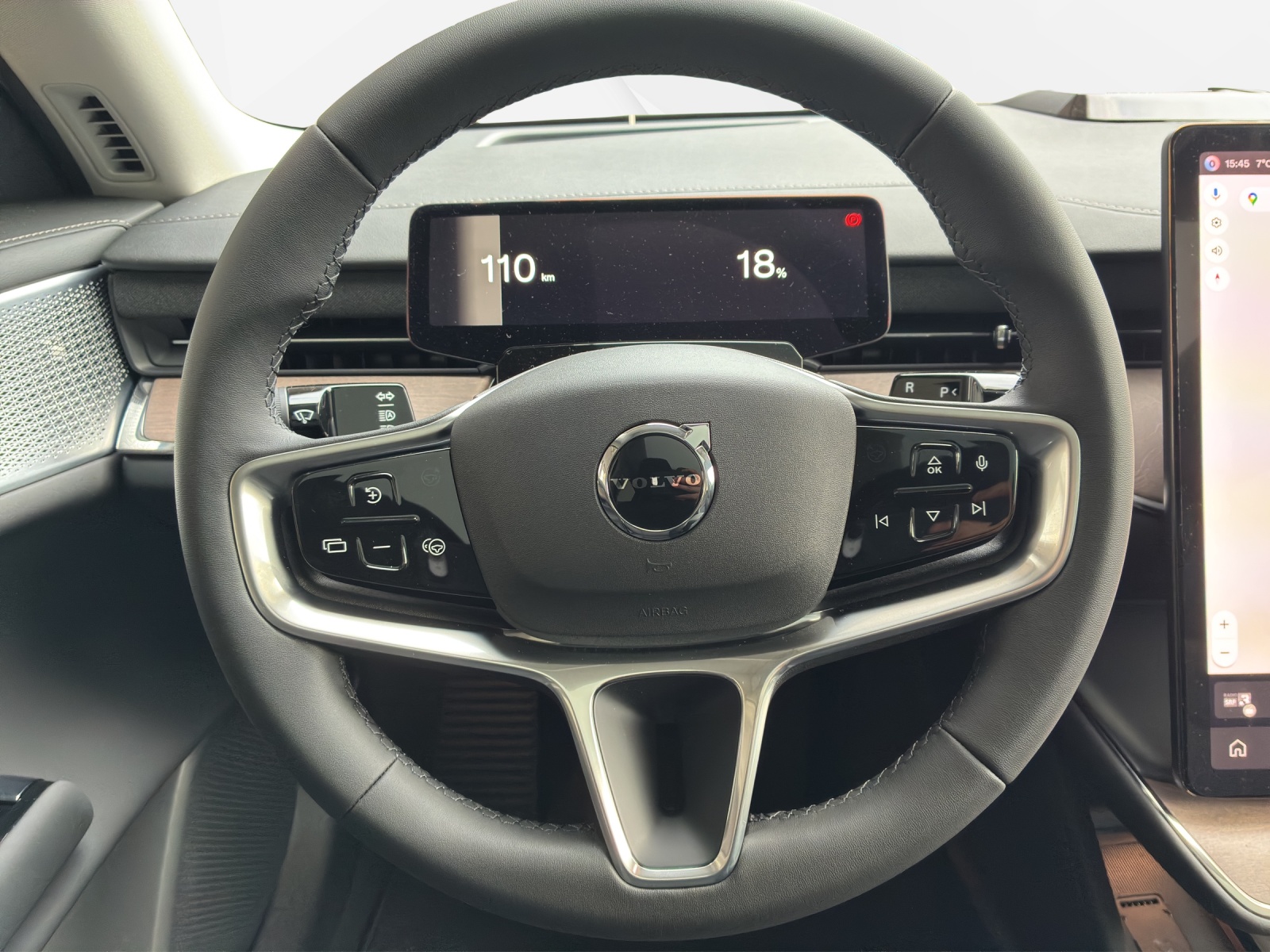VOLVO ES90 Ultra-image-11