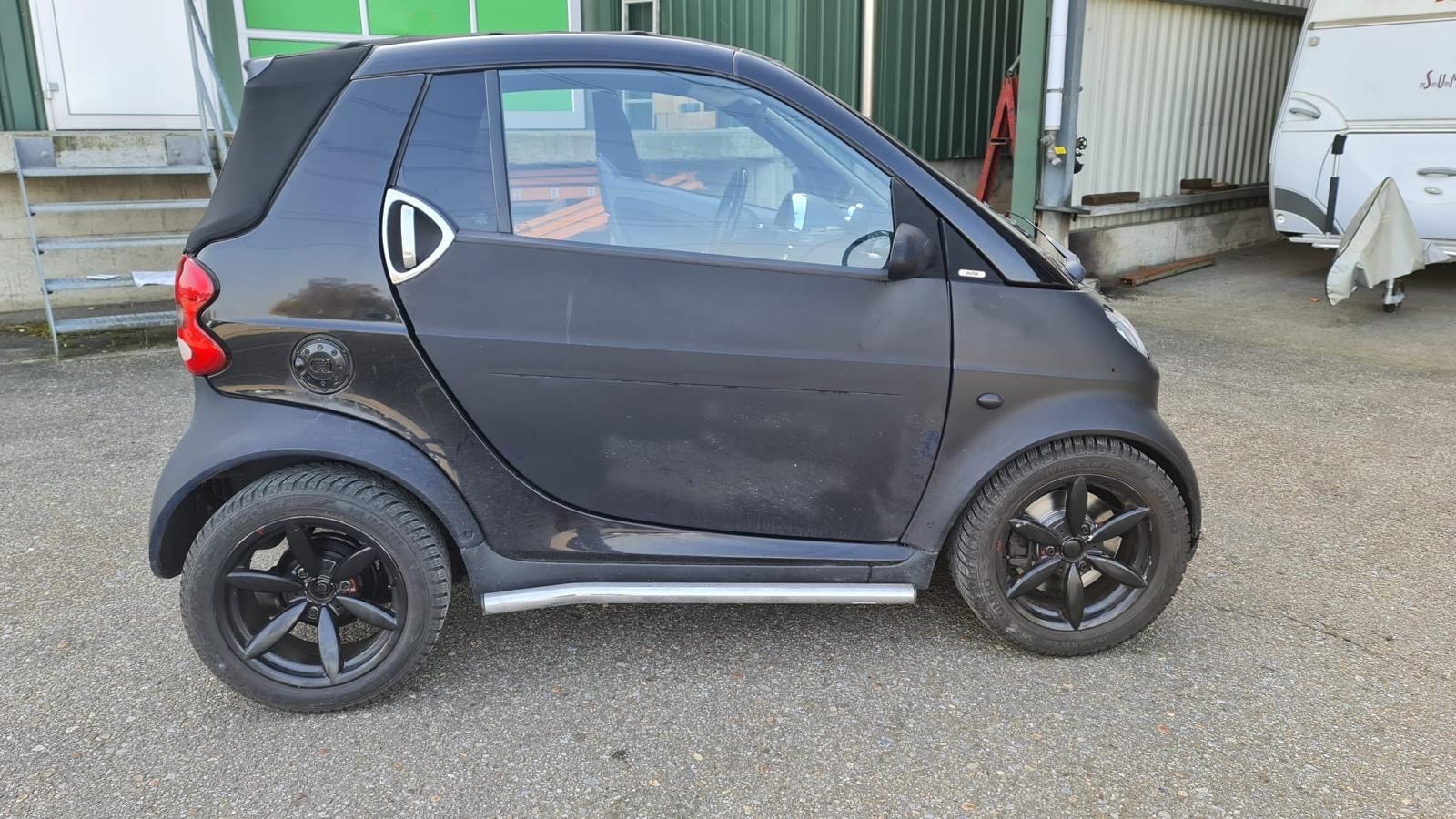 SMART fortwo Cabrio-image-7