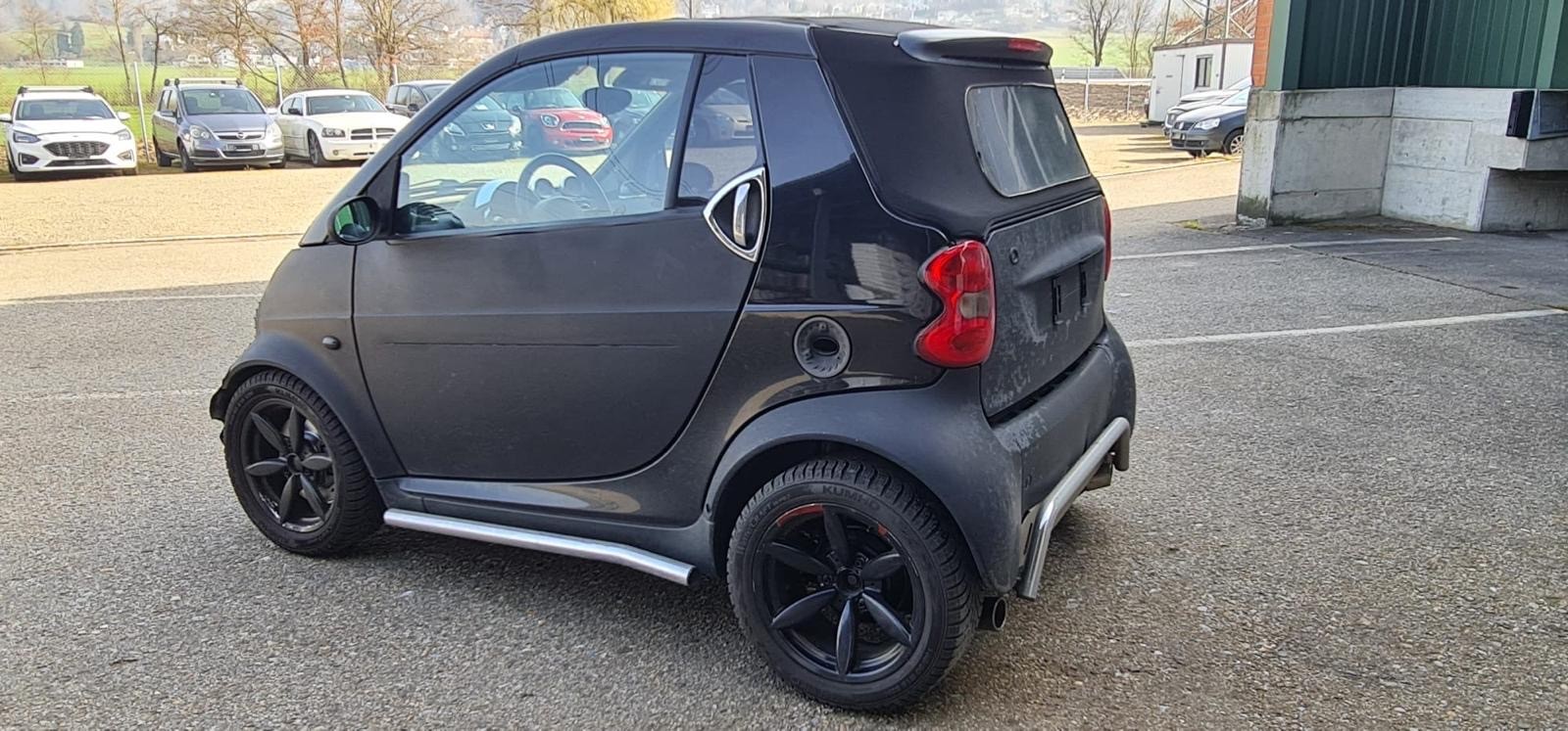 SMART fortwo Cabrio-image-9