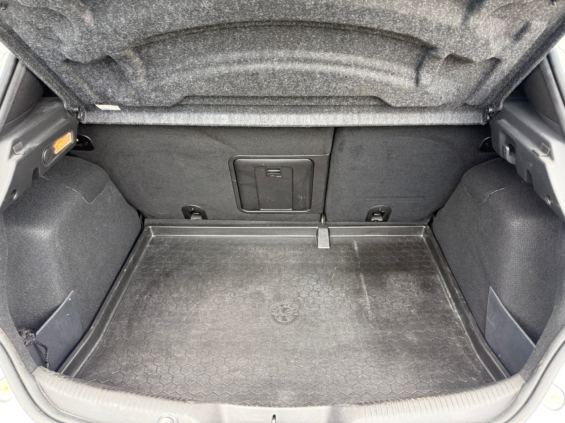 ALFA ROMEO Giulietta 1750 TBi Veloce TCT-image-10