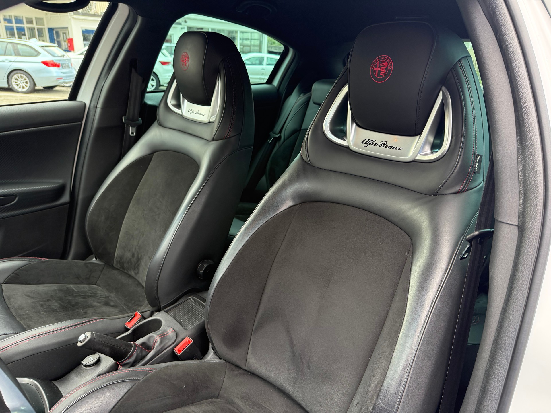 ALFA ROMEO Giulietta 1750 TBi Veloce TCT-image-7