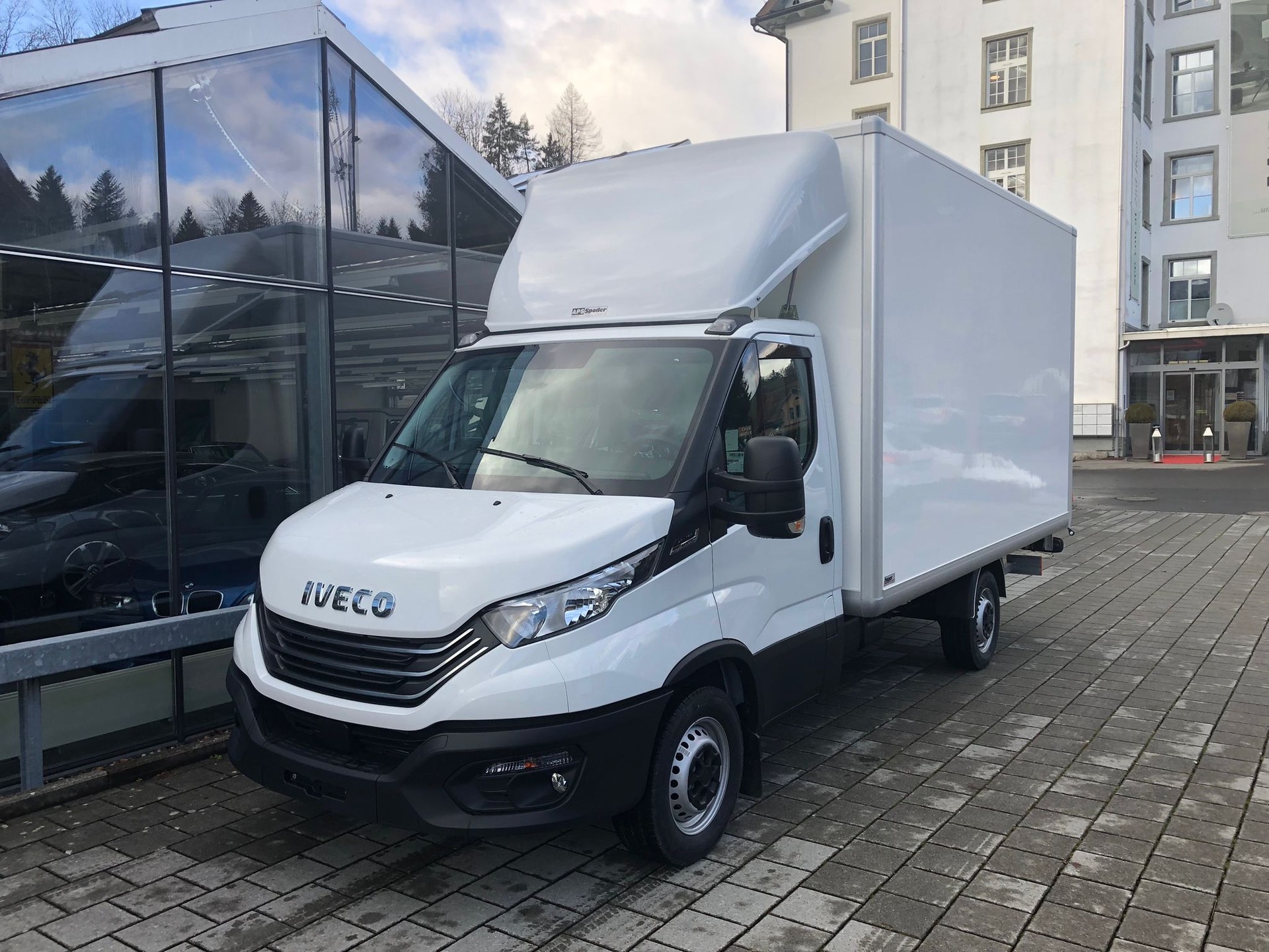 IVECO 35 S 16 H 3.0 A8 Kasten Hebebühne-image-0