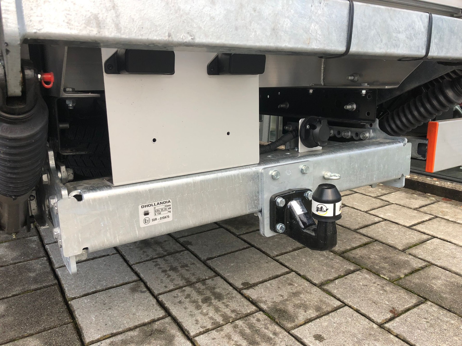 IVECO 35 S 16 H 3.0 A8 Kasten Hebebühne-image-4