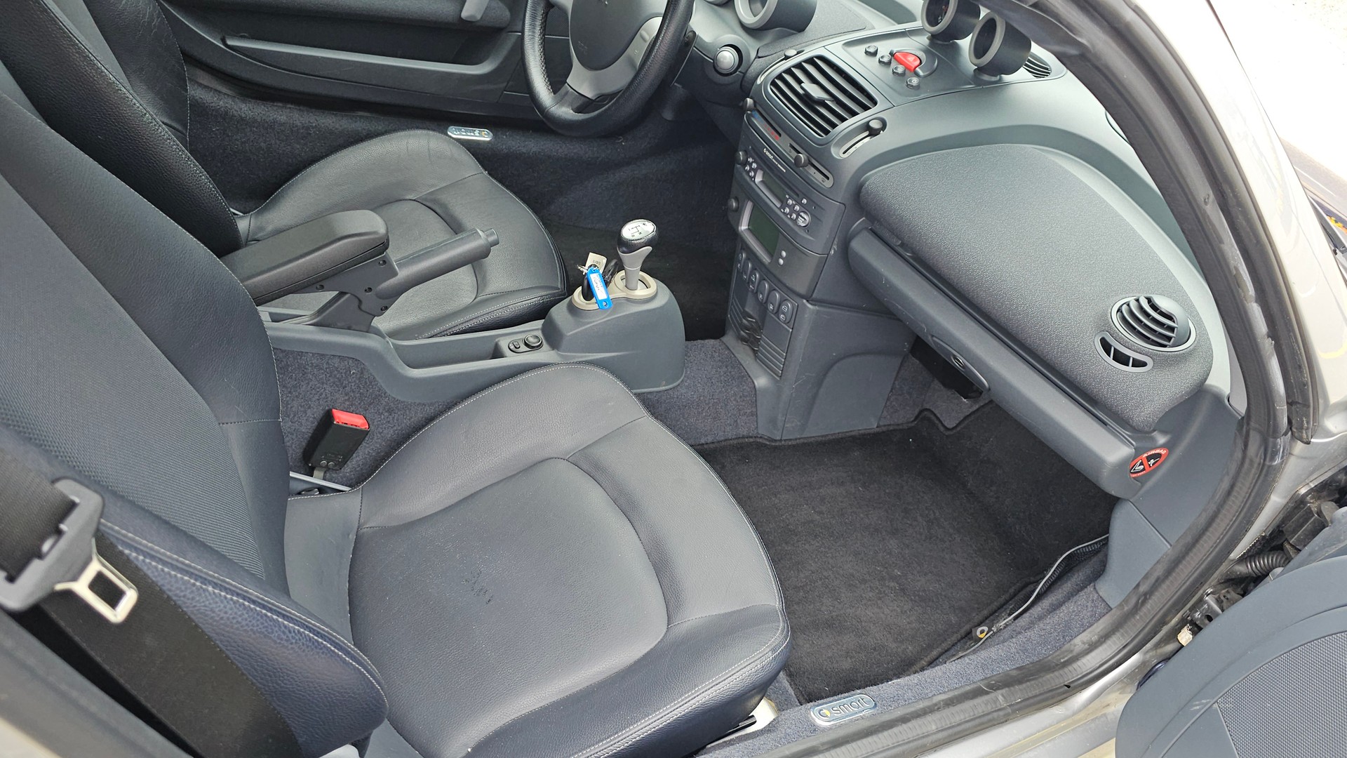 SMART roadster-coupé-image-10