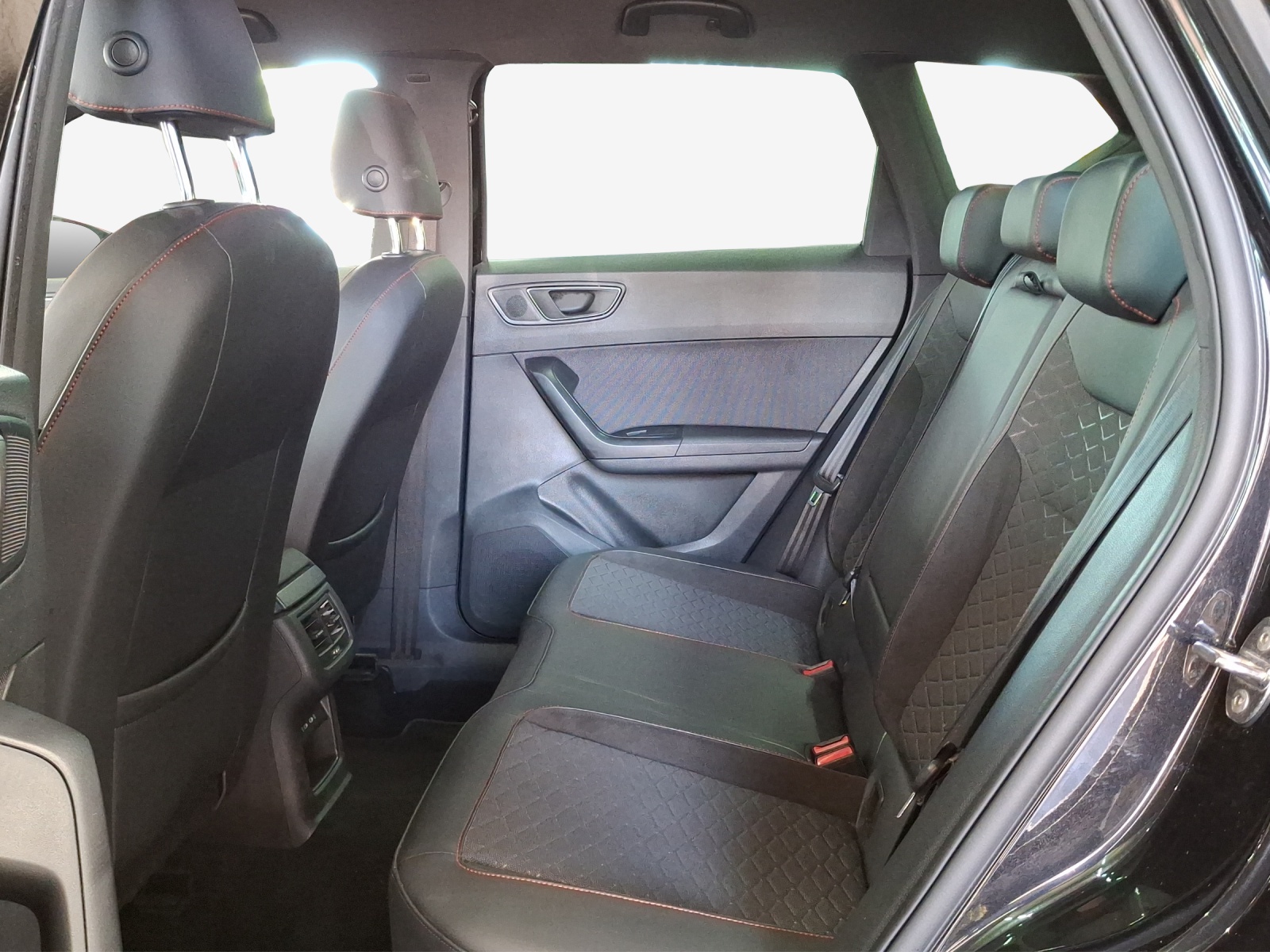 SEAT Ateca 1.5 TSI EVO Hola FR DSG-image-11