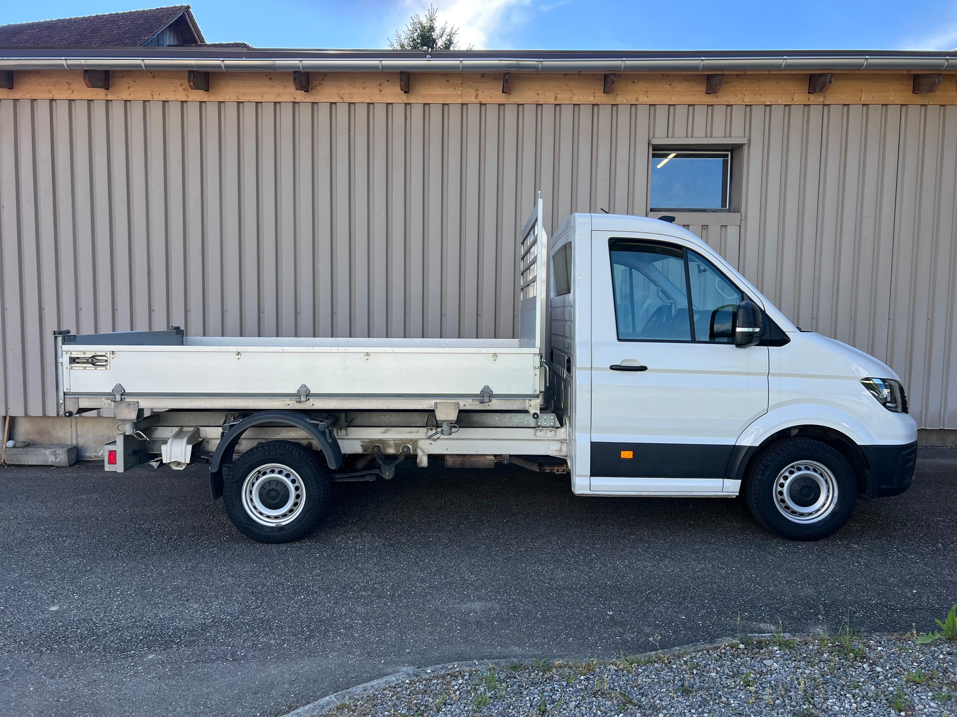 VW Crafter 35 2.0 TDI Entry "3 Seiten-Kipper" RWD by Nutzfahrzeugcenter Seetal-image-4