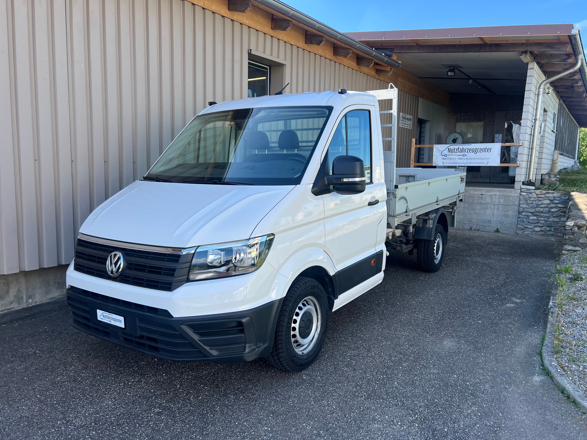 VW Crafter 35 2.0 TDI Entry "3 Seiten-Kipper" RWD by Nutzfahrzeugcenter Seetal-image-2