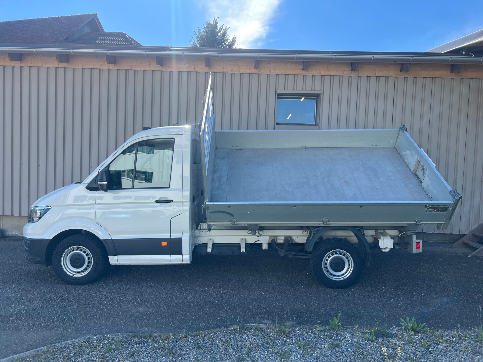 VW Crafter 35 2.0 TDI Entry "3 Seiten-Kipper" RWD by Nutzfahrzeugcenter Seetal-image-6