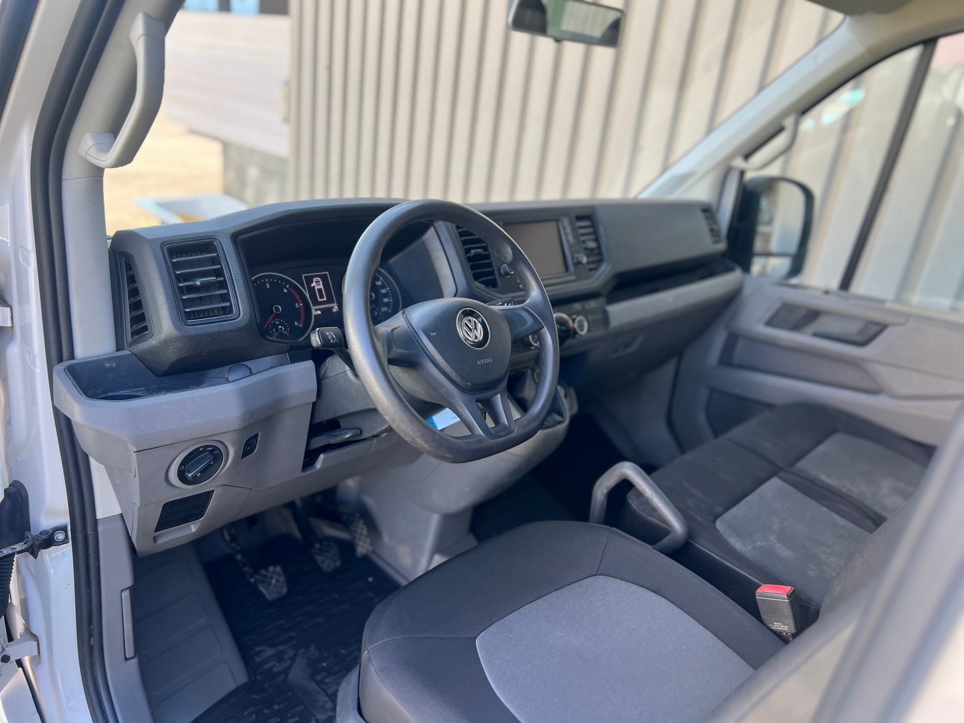VW Crafter 35 2.0 TDI Entry "3 Seiten-Kipper" RWD by Nutzfahrzeugcenter Seetal-image-13
