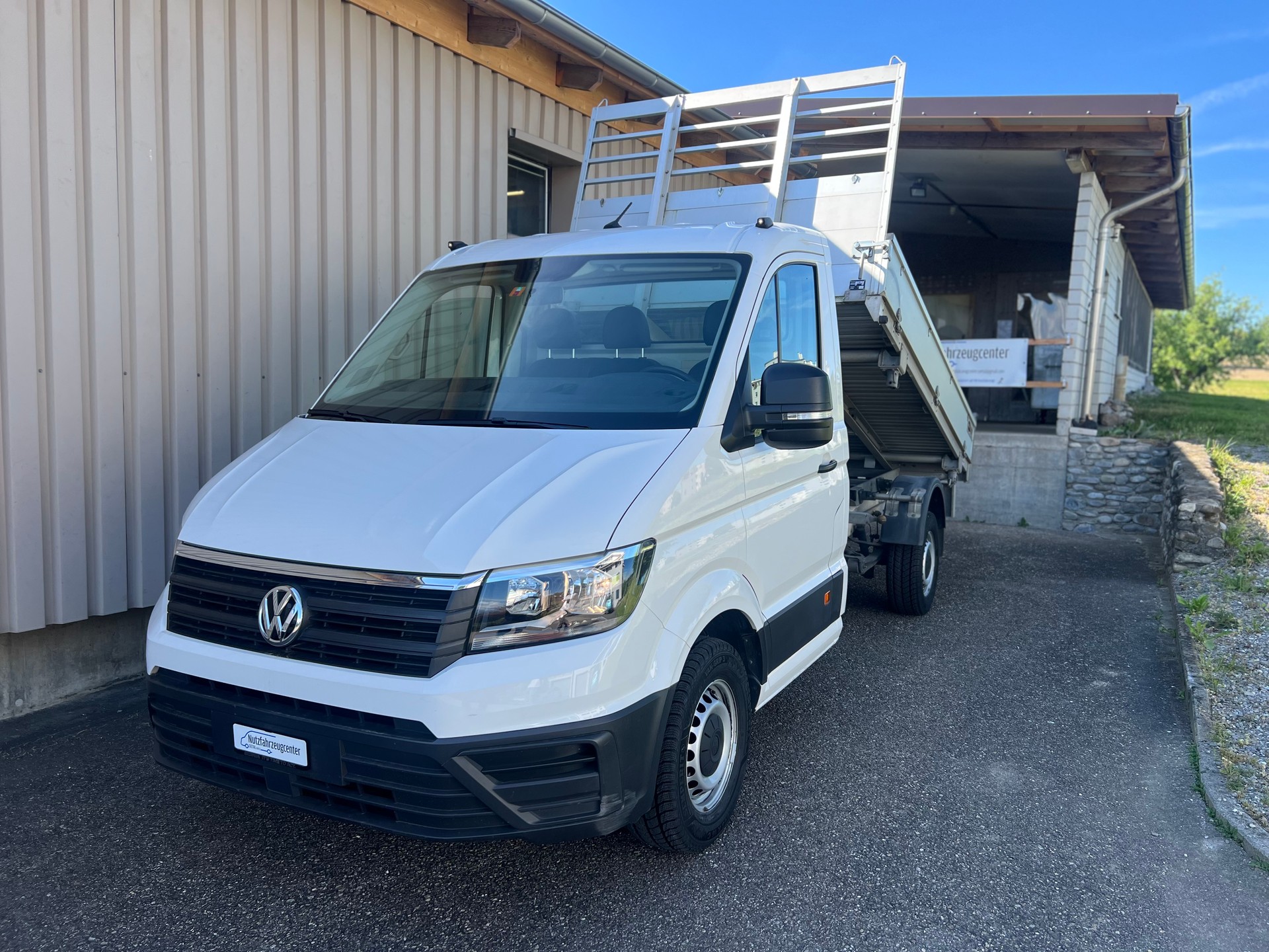 VW Crafter 35 2.0 TDI Entry "3 Seiten-Kipper" RWD by Nutzfahrzeugcenter Seetal-image-1
