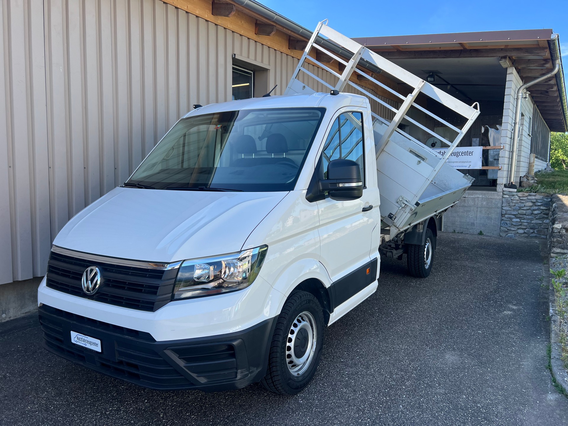 VW Crafter 35 2.0 TDI Entry "3 Seiten-Kipper" RWD by Nutzfahrzeugcenter Seetal-image-0