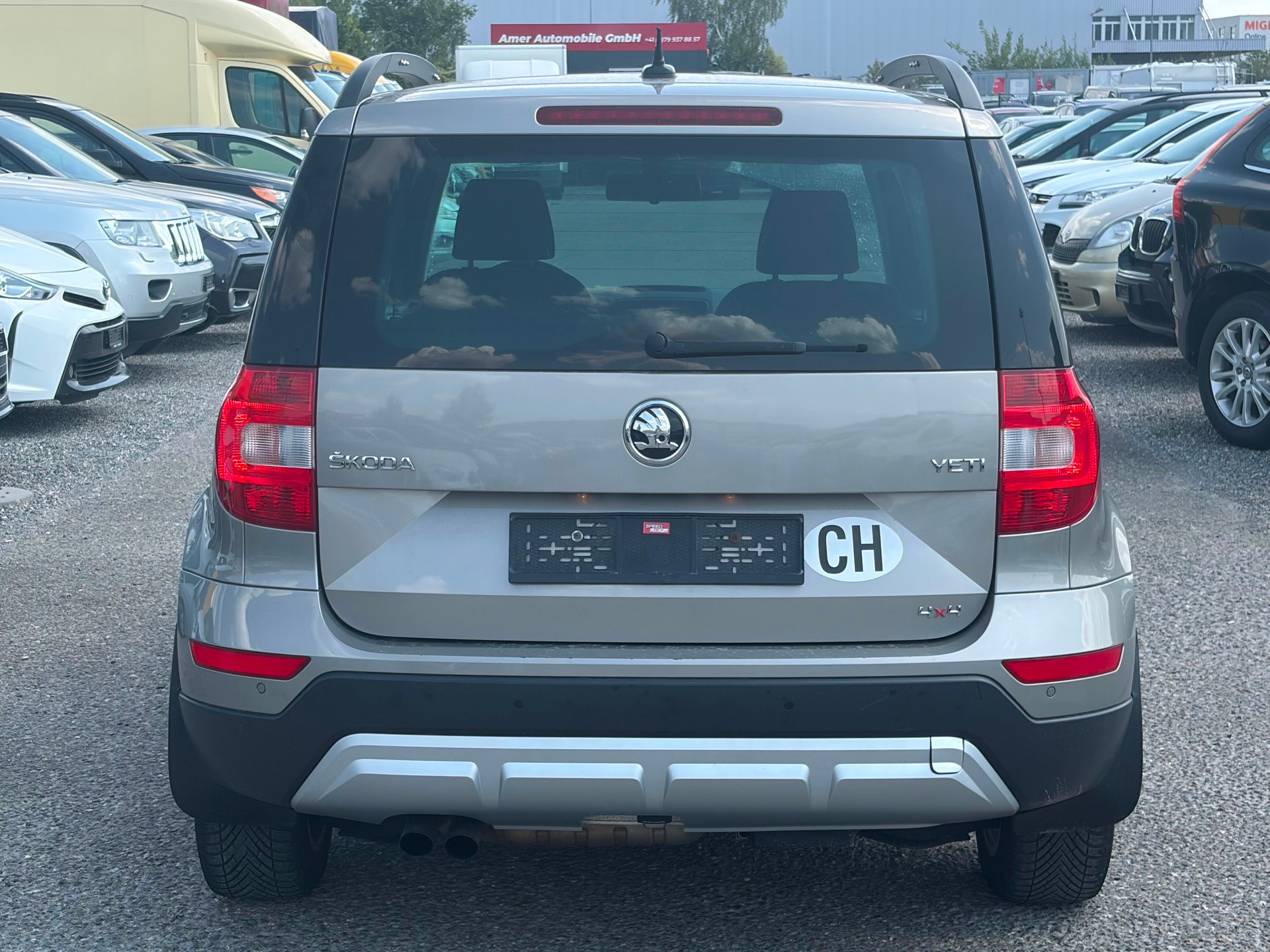 SKODA Yeti 2.0 TDI Active 4x4 DSG-image-5