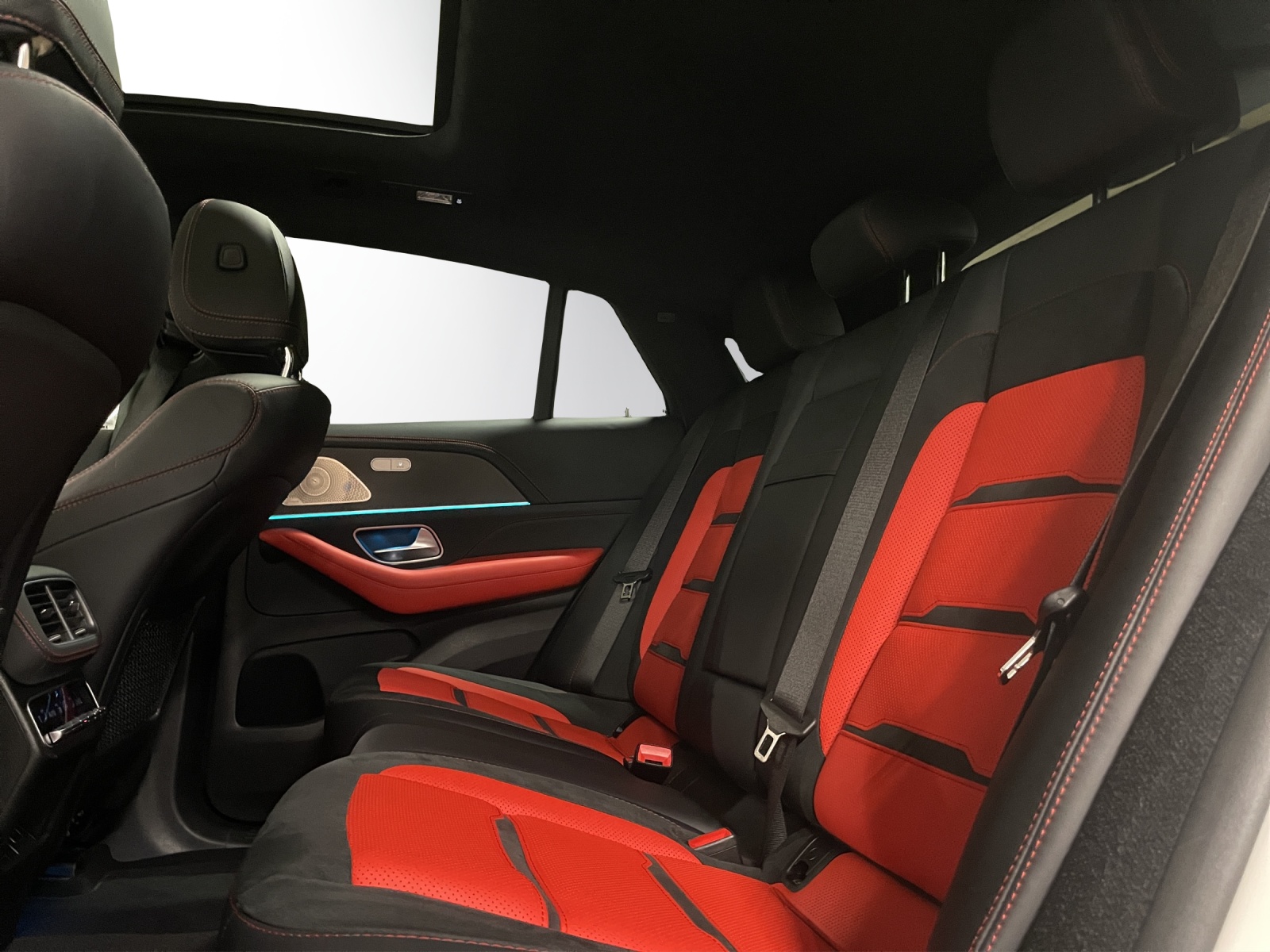 MERCEDES-BENZ GLE Coupé 53 AMG 4Matic+ Speedshift-image-10
