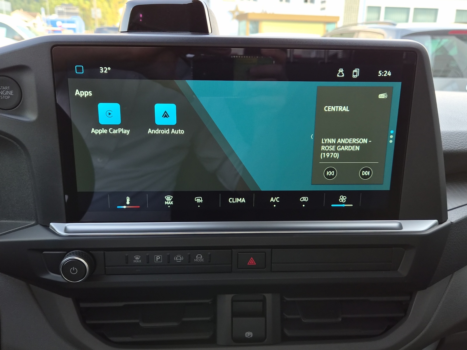 VW Transporter 2.0 TDI-image-13