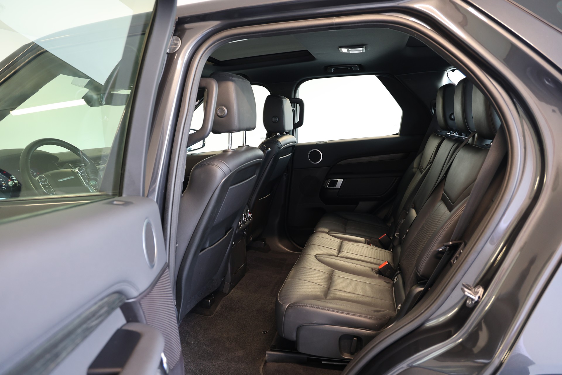 LAND ROVER Discovery 3.0 Si6 HSE 7-Sitzer-image-14
