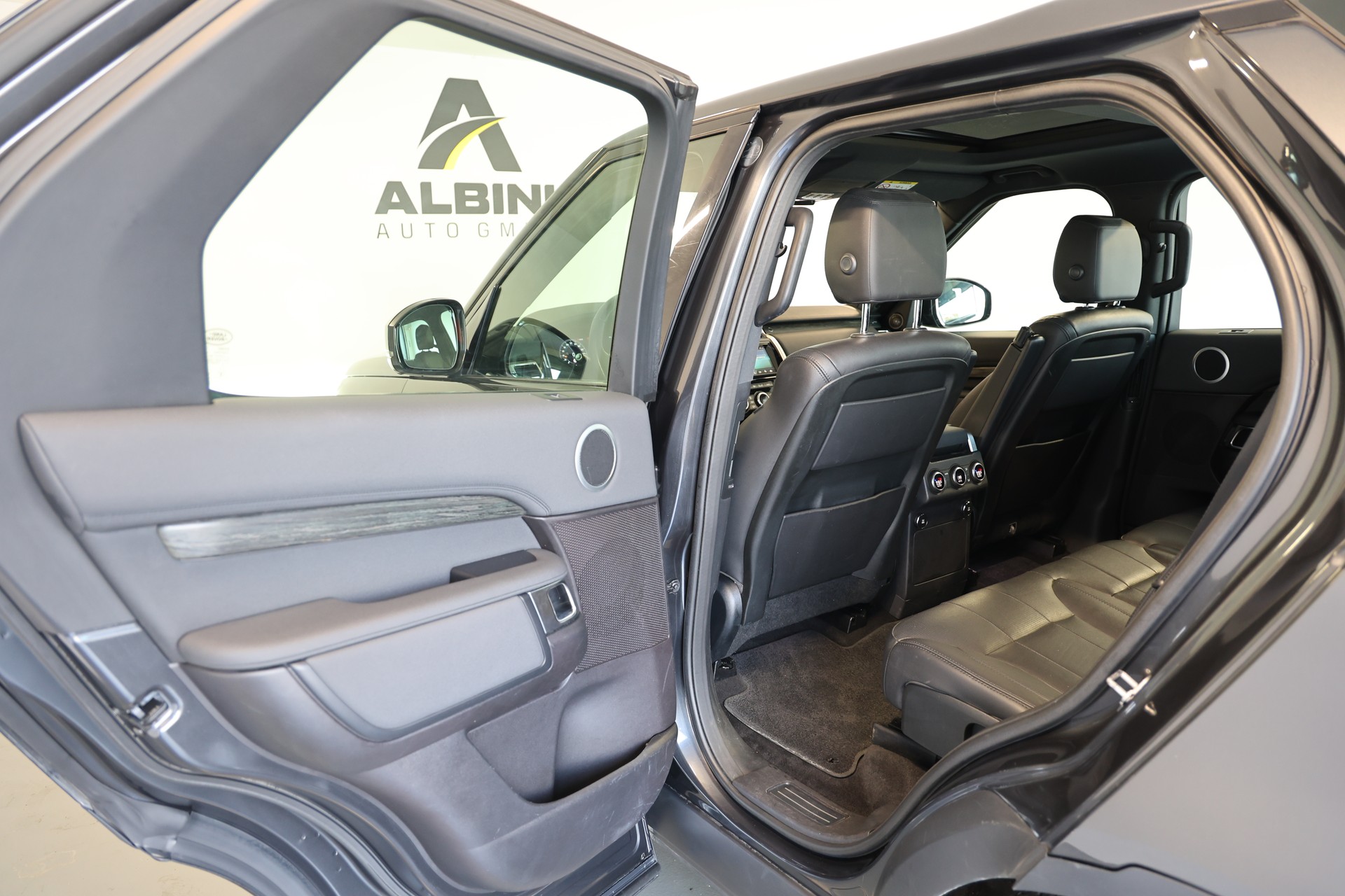 LAND ROVER Discovery 3.0 Si6 HSE 7-Sitzer-image-13