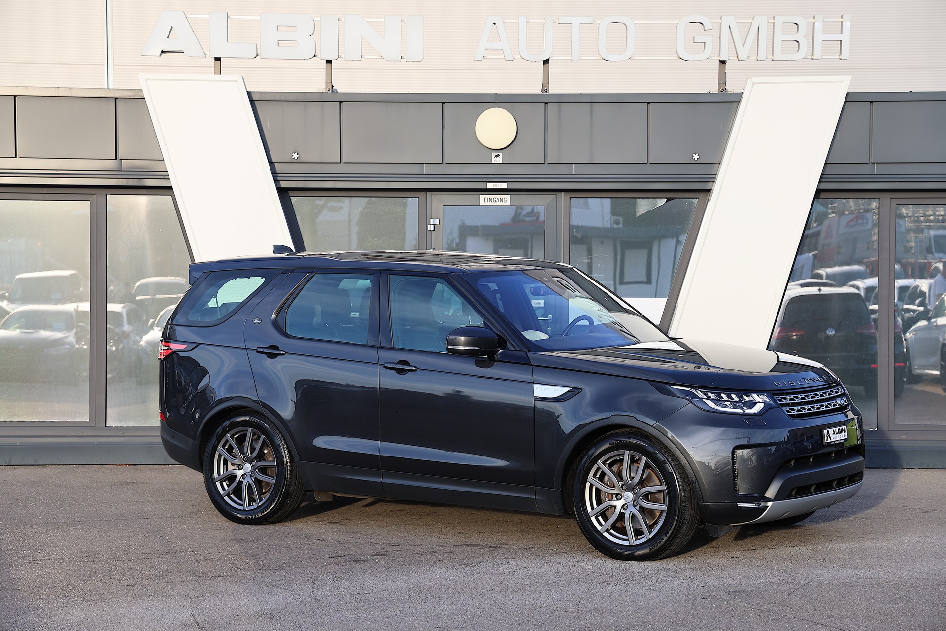 LAND ROVER Discovery 3.0 Si6 HSE 7-Sitzer-showroom-element-1