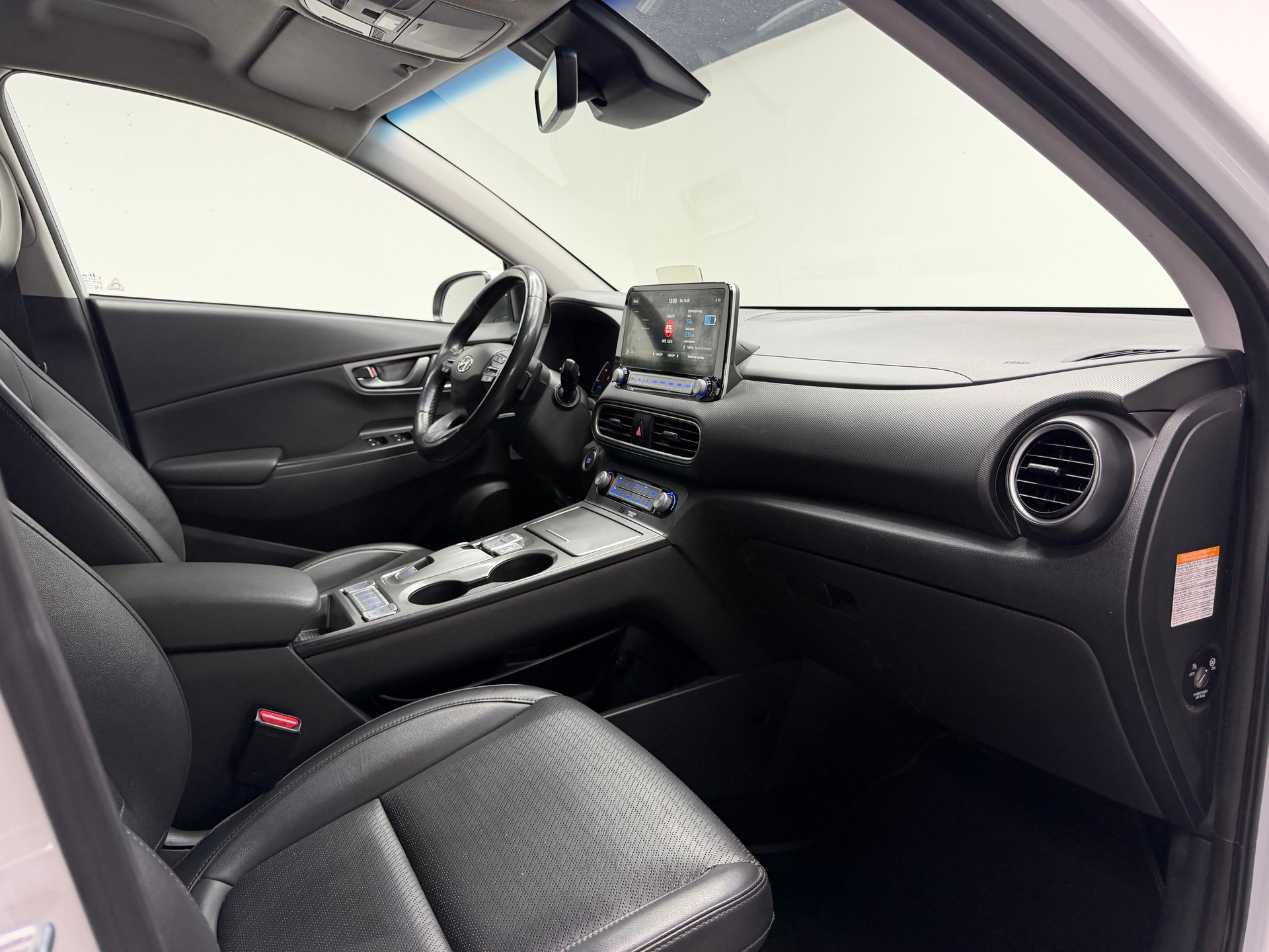 HYUNDAI Kona EV Bluelink Edition-image-10