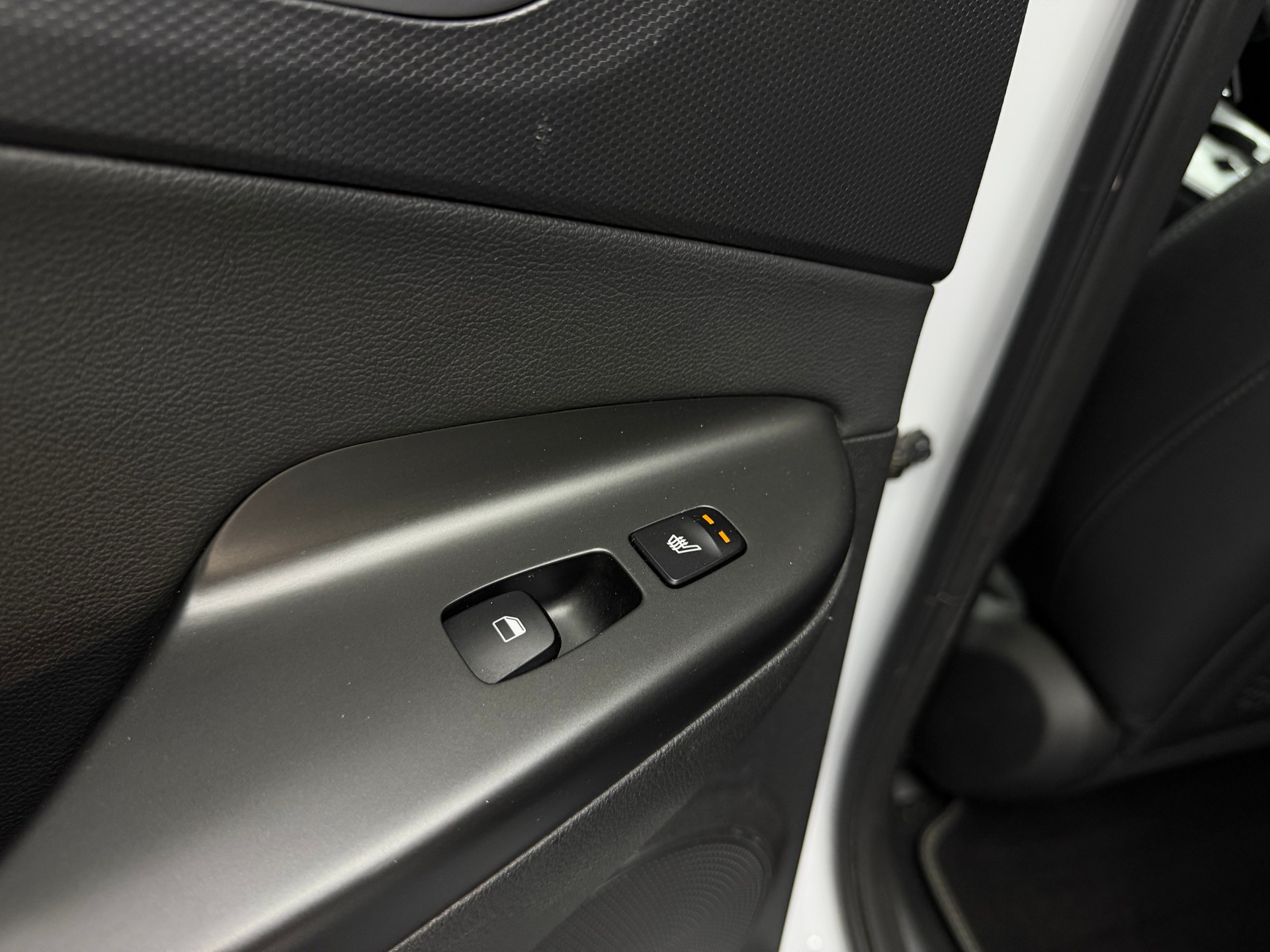 HYUNDAI Kona EV Bluelink Edition-image-23