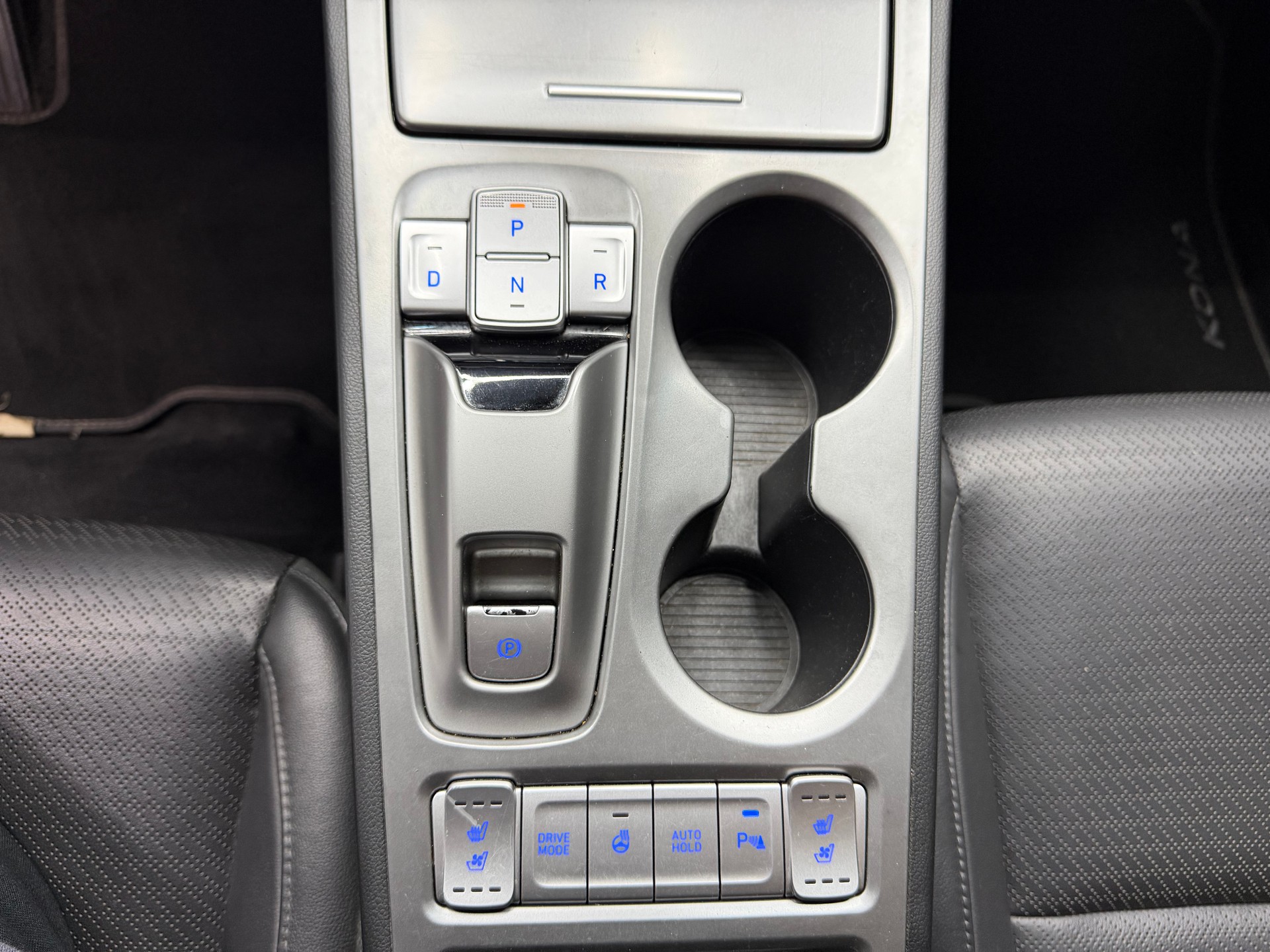 HYUNDAI Kona EV Bluelink Edition-image-17