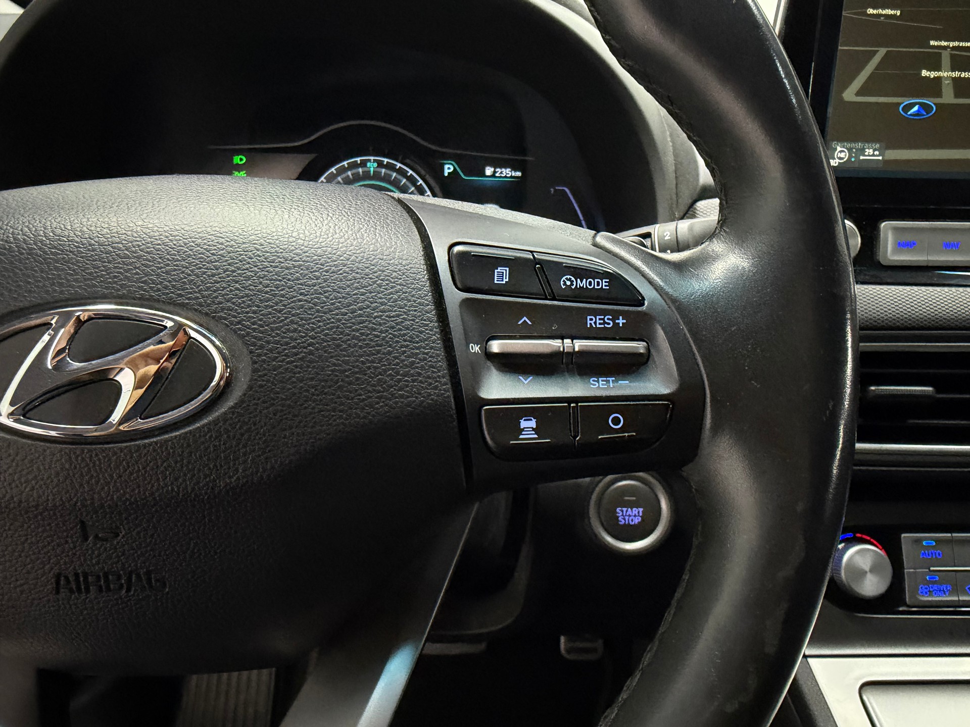 HYUNDAI Kona EV Bluelink Edition-image-21