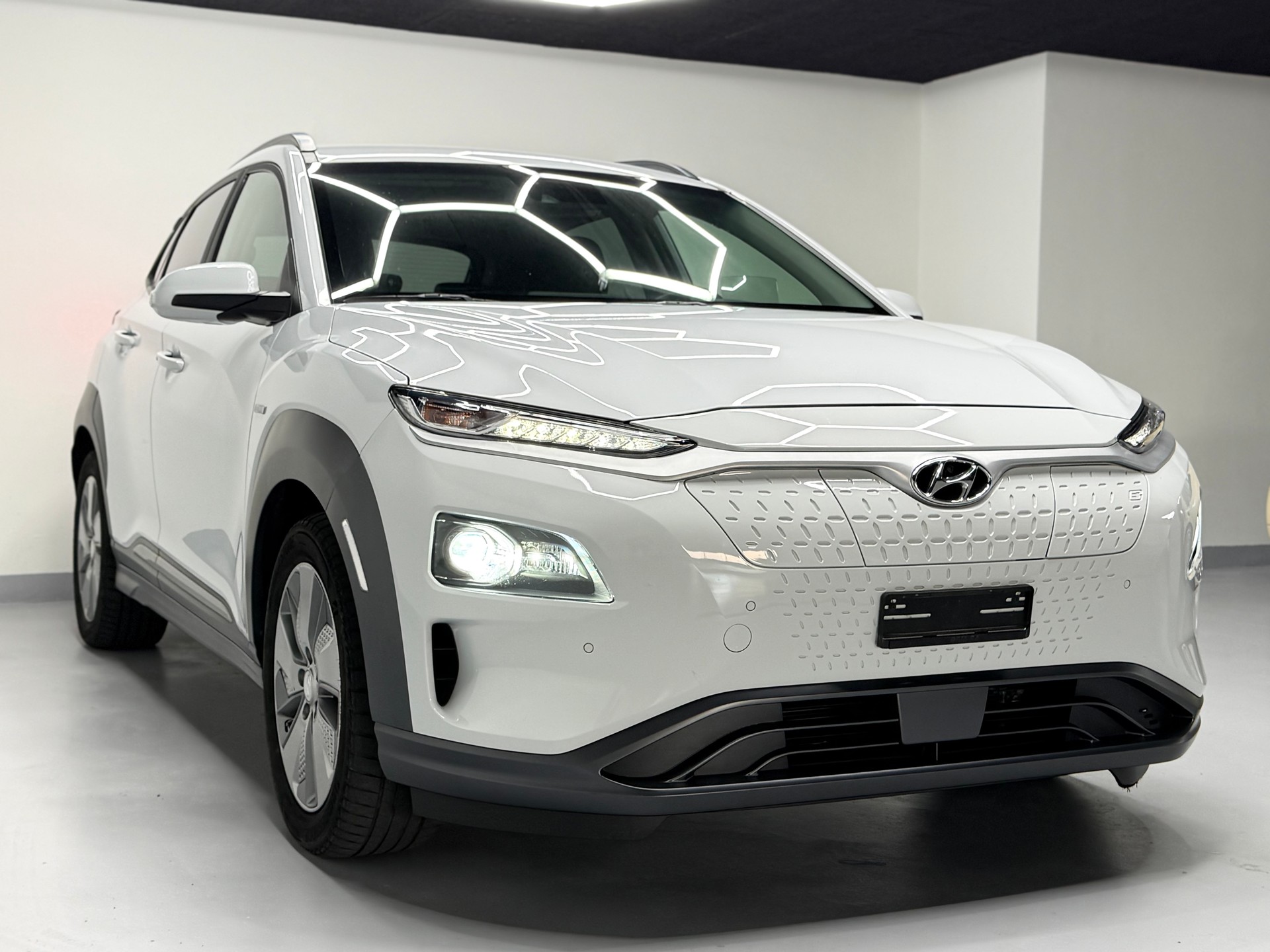 HYUNDAI Kona EV Bluelink Edition-image-2