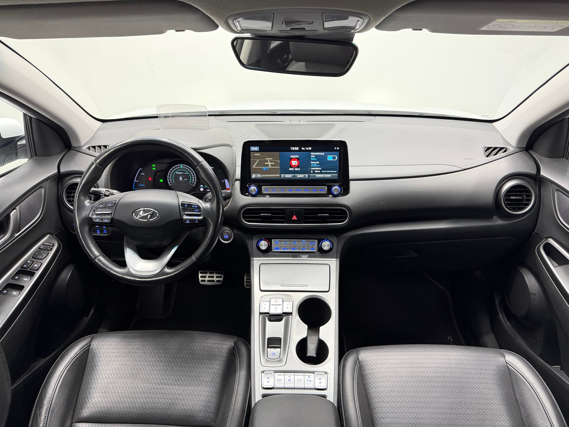 HYUNDAI Kona EV Bluelink Edition-image-9