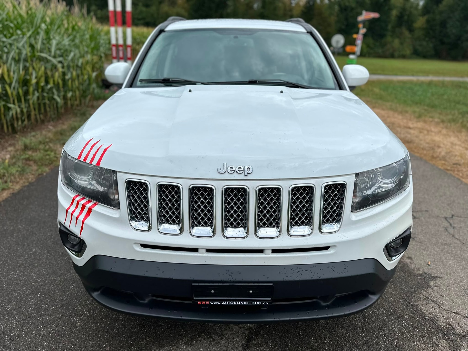 JEEP Compass 2.4 Limited Automatic-showroom-element-2